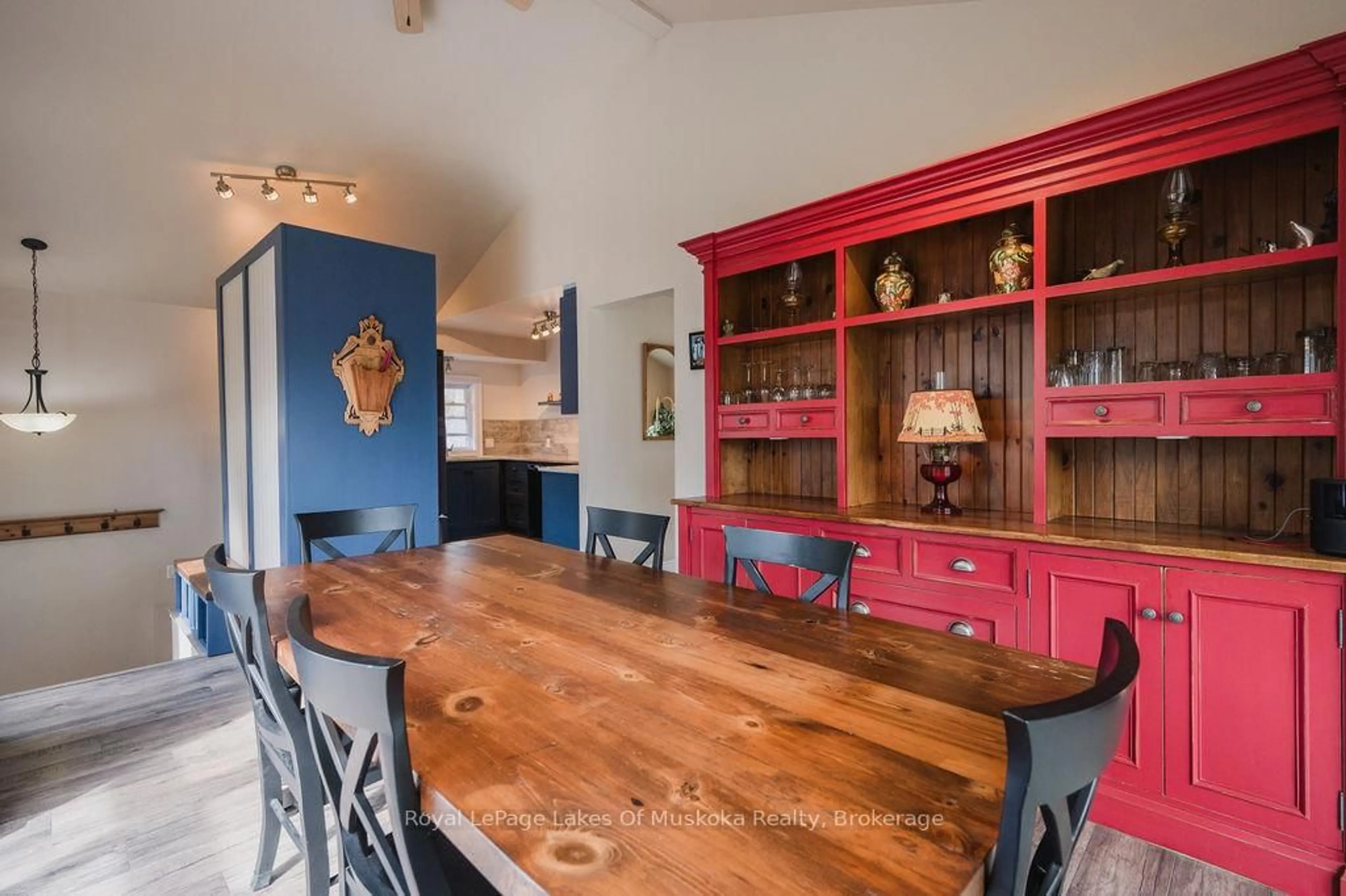 Dining room, wood/laminate floor for 96 North St, Magnetawan Ontario P0A 1P0