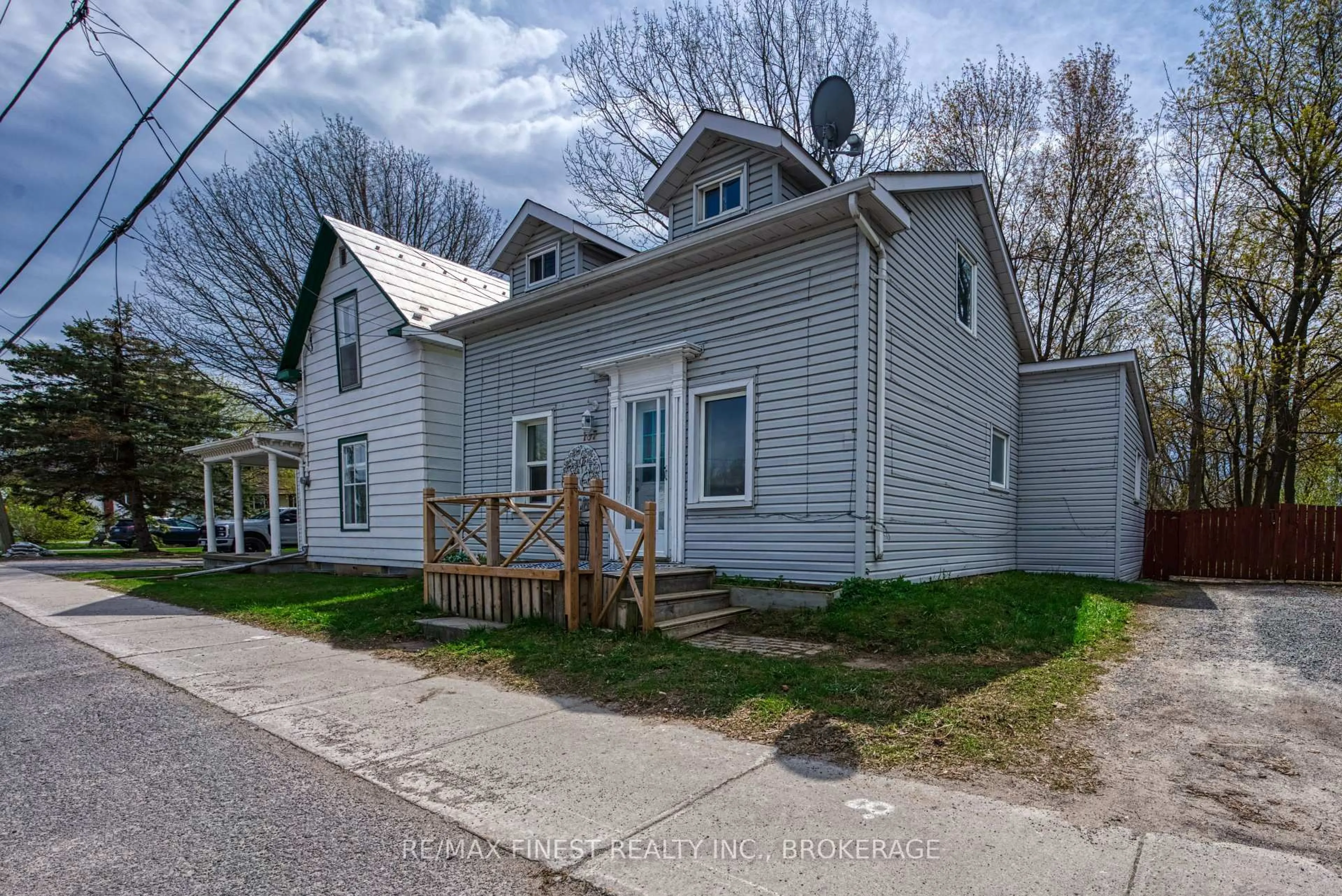 Unknown for 167 Main St, Bissett Creek Ontario K0H 2H0