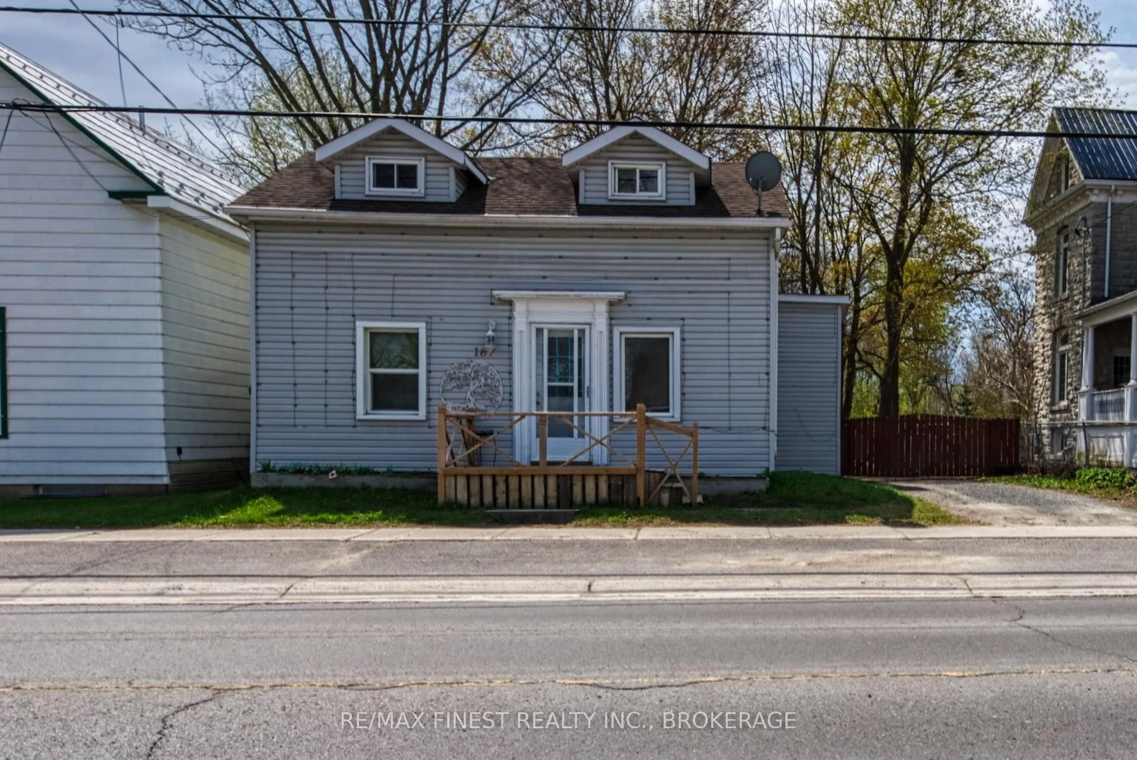 Unknown for 167 Main St, Bissett Creek Ontario K0H 2H0