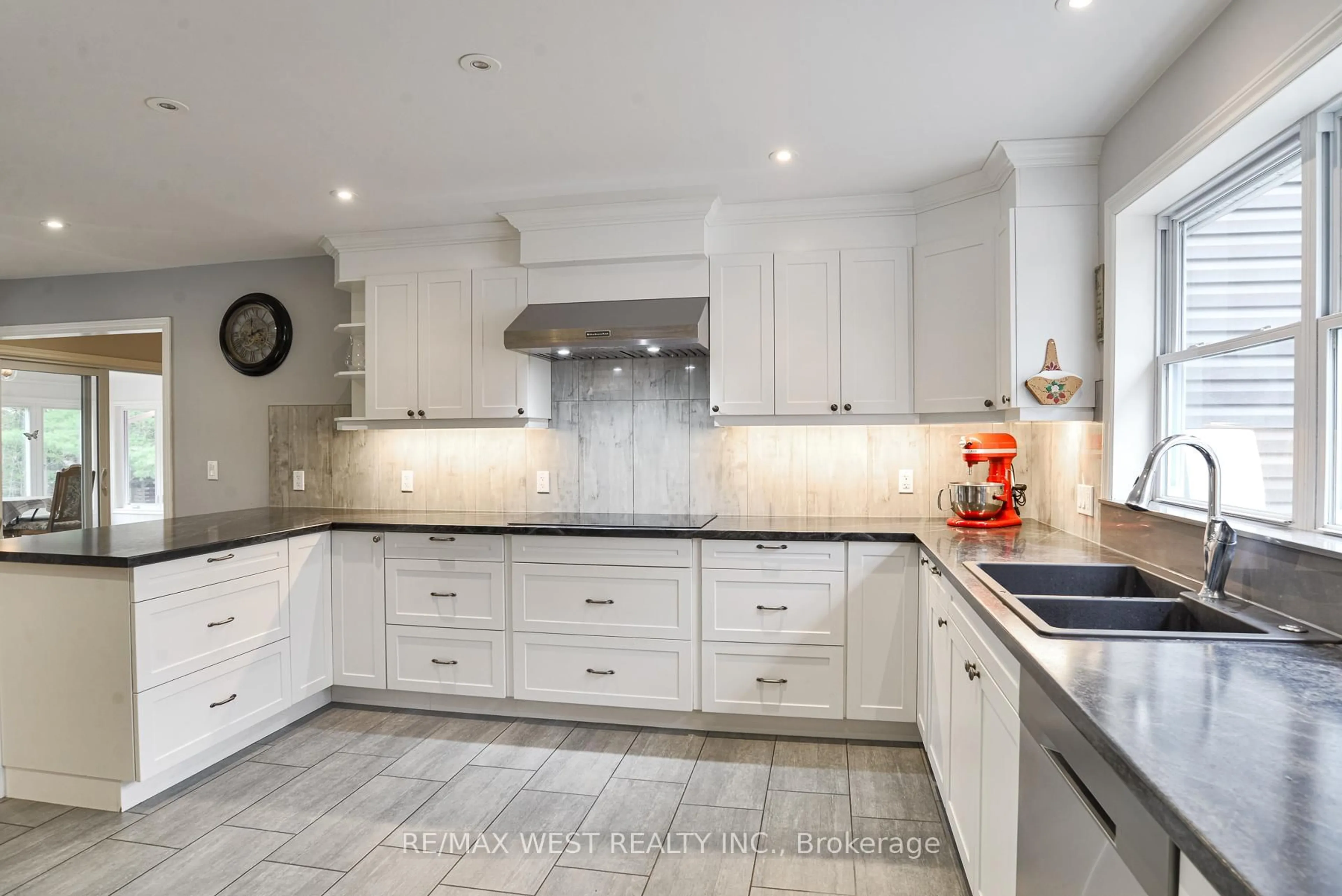 Contemporary kitchen, ceramic/tile floor for 4945 Muskoka 117 Rd, Lake of Bays Ontario P0A 1E0