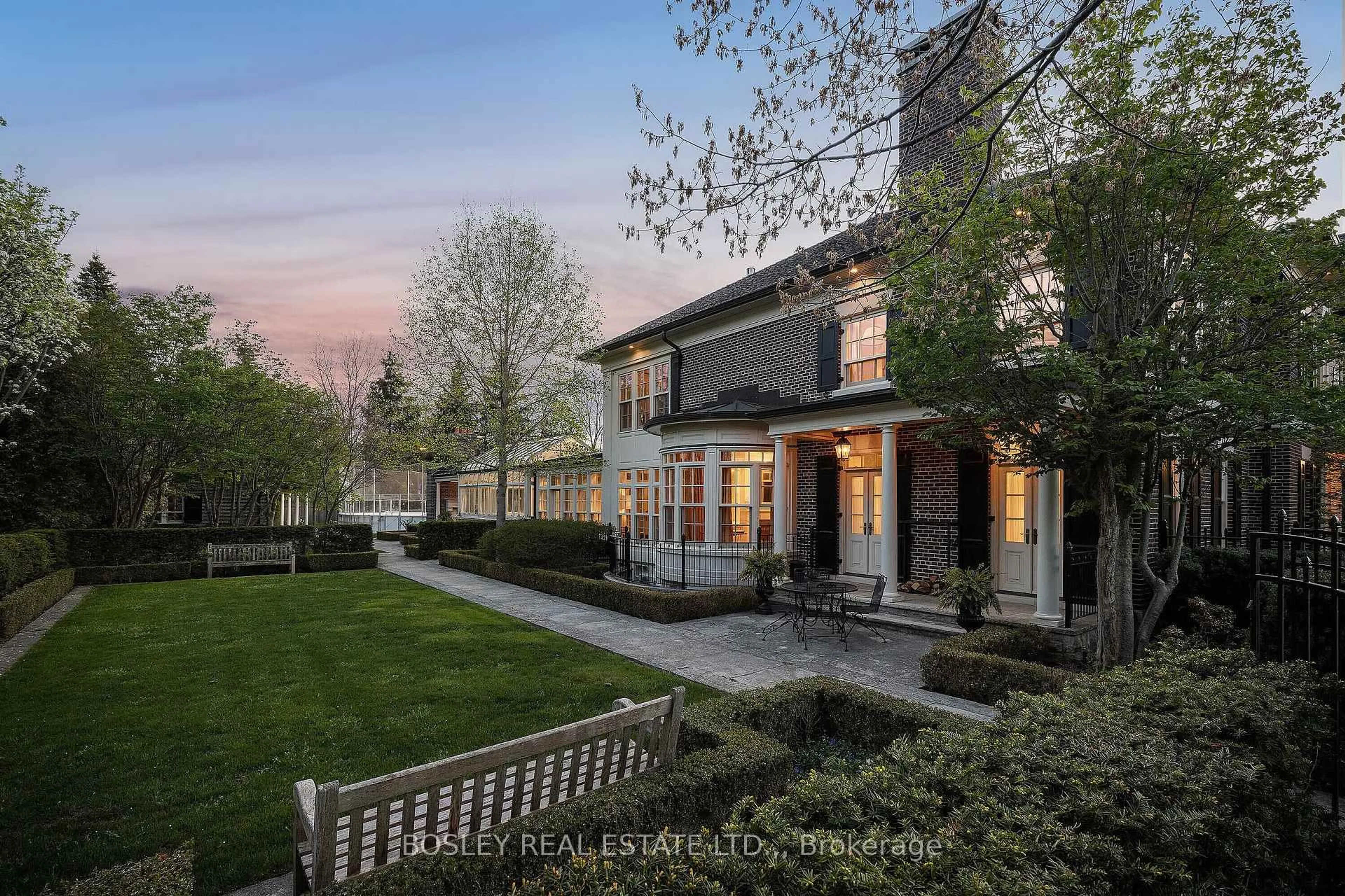 Unknown for 472 Gage St, Niagara-on-the-Lake Ontario L0S 1J0