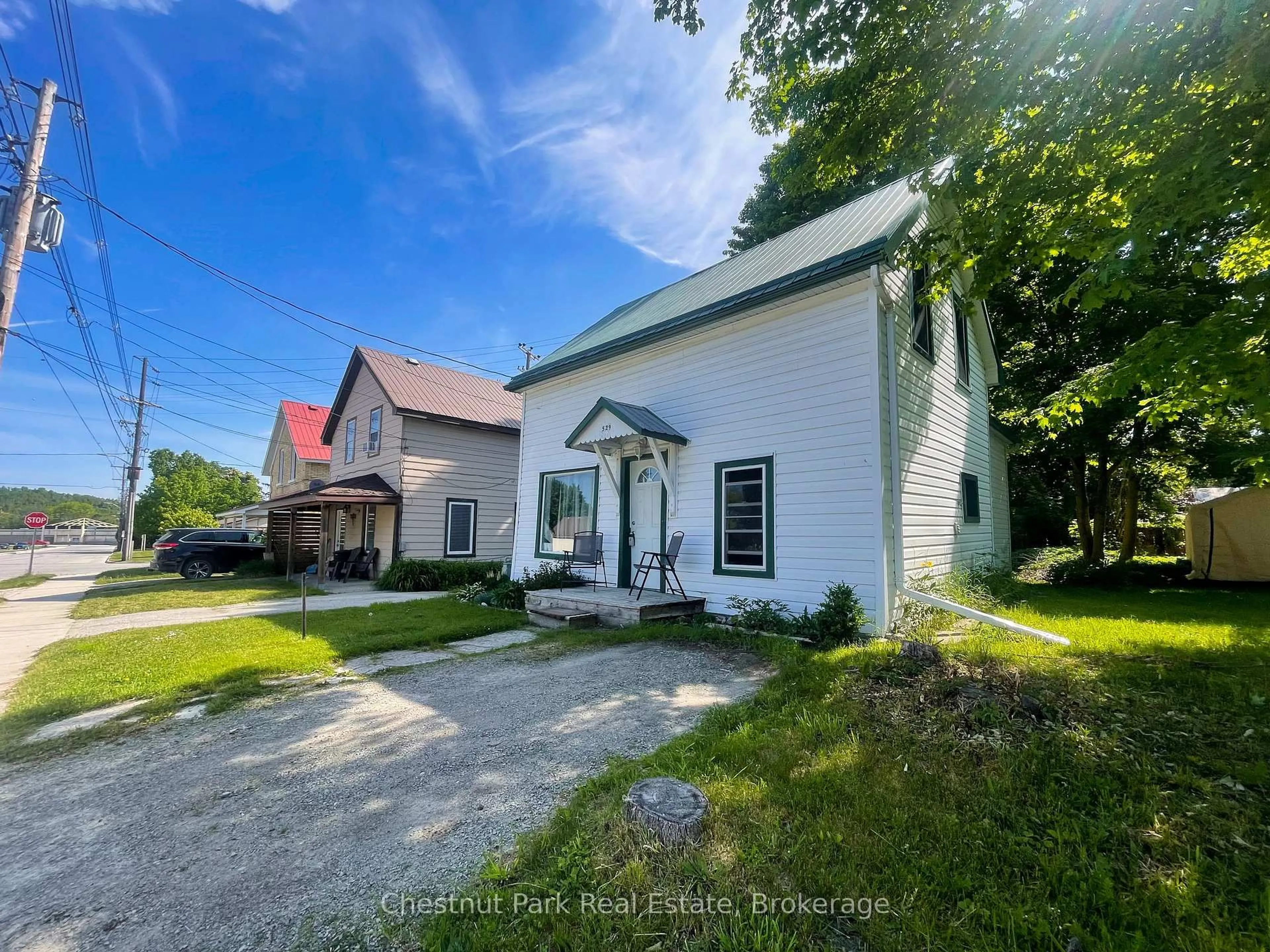 A pic from outside/outdoor area/front of a property/back of a property/a pic from drone, street for 529 Claude St, South Bruce Peninsula Ontario N0H 2T0