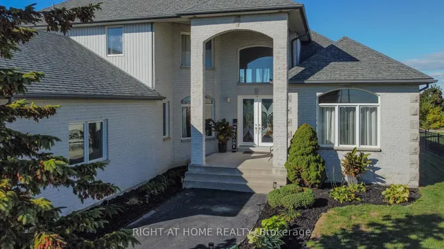 843 County Rd 2, Lakeshore 3
