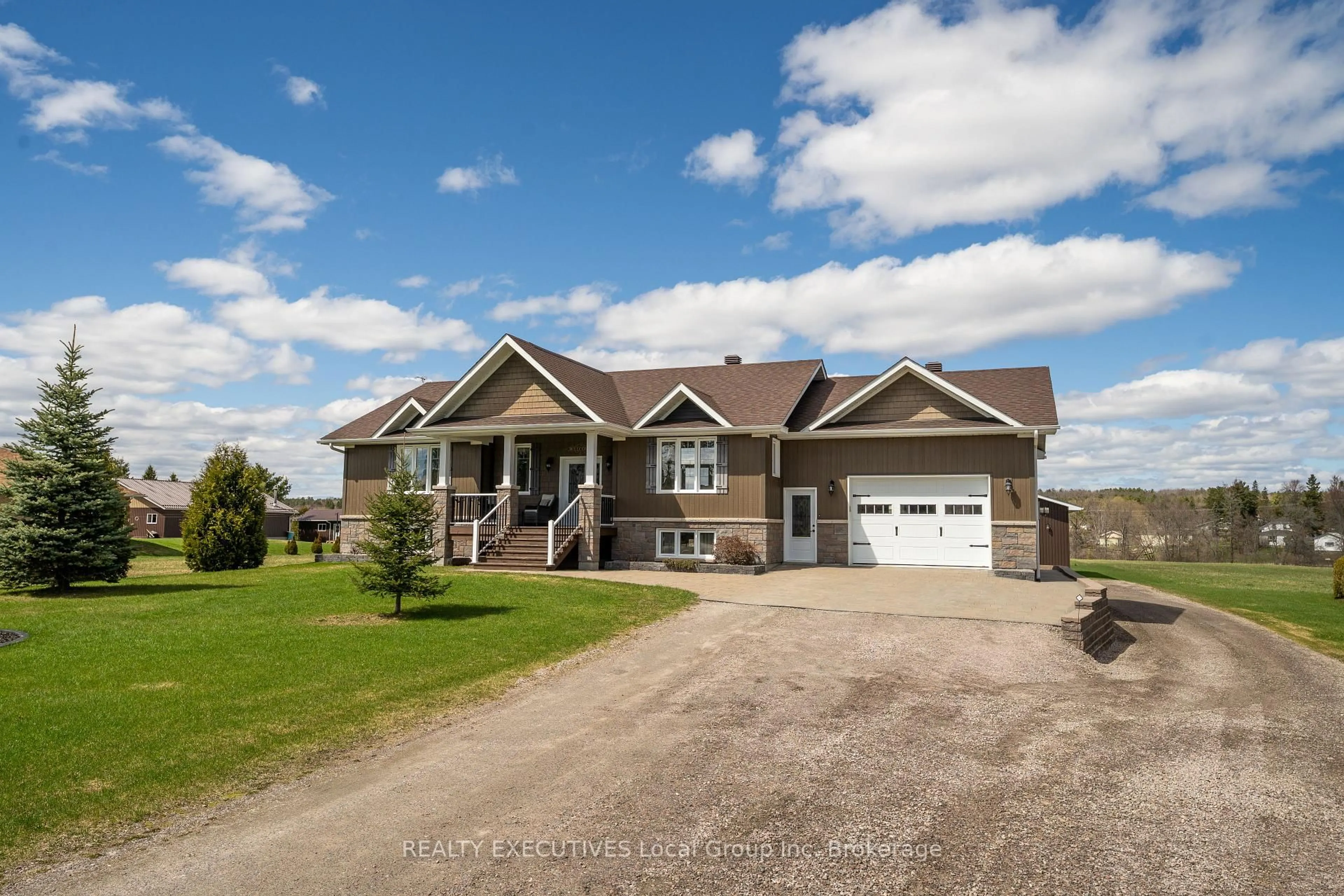 A pic from outside/outdoor area/front of a property/back of a property/a pic from drone, street for 933 Betty Rd, West Nipissing Ontario P0H 2M0