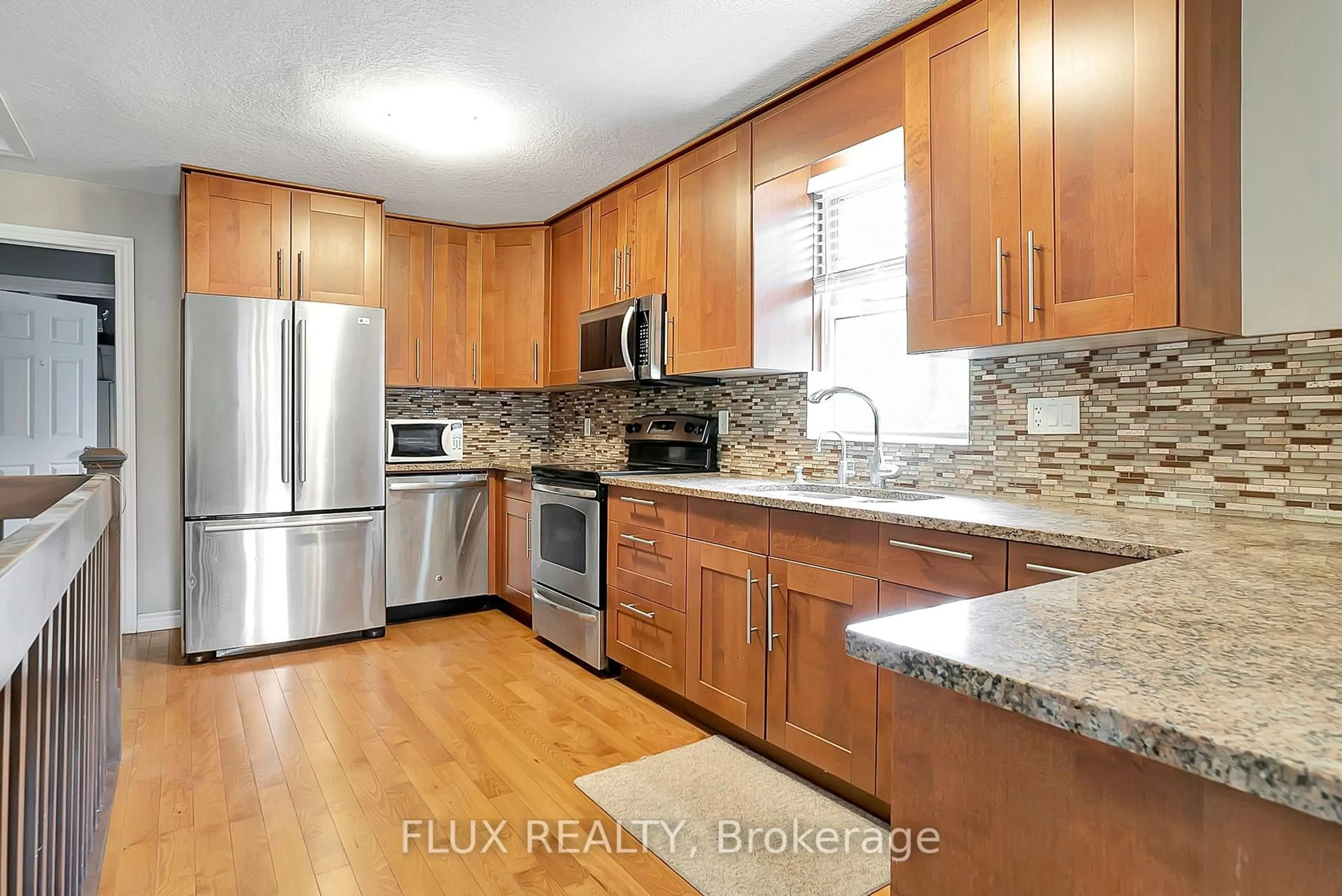 Unknown for 1392 Doon Village Rd, Kitchener Ontario N2P 1A5