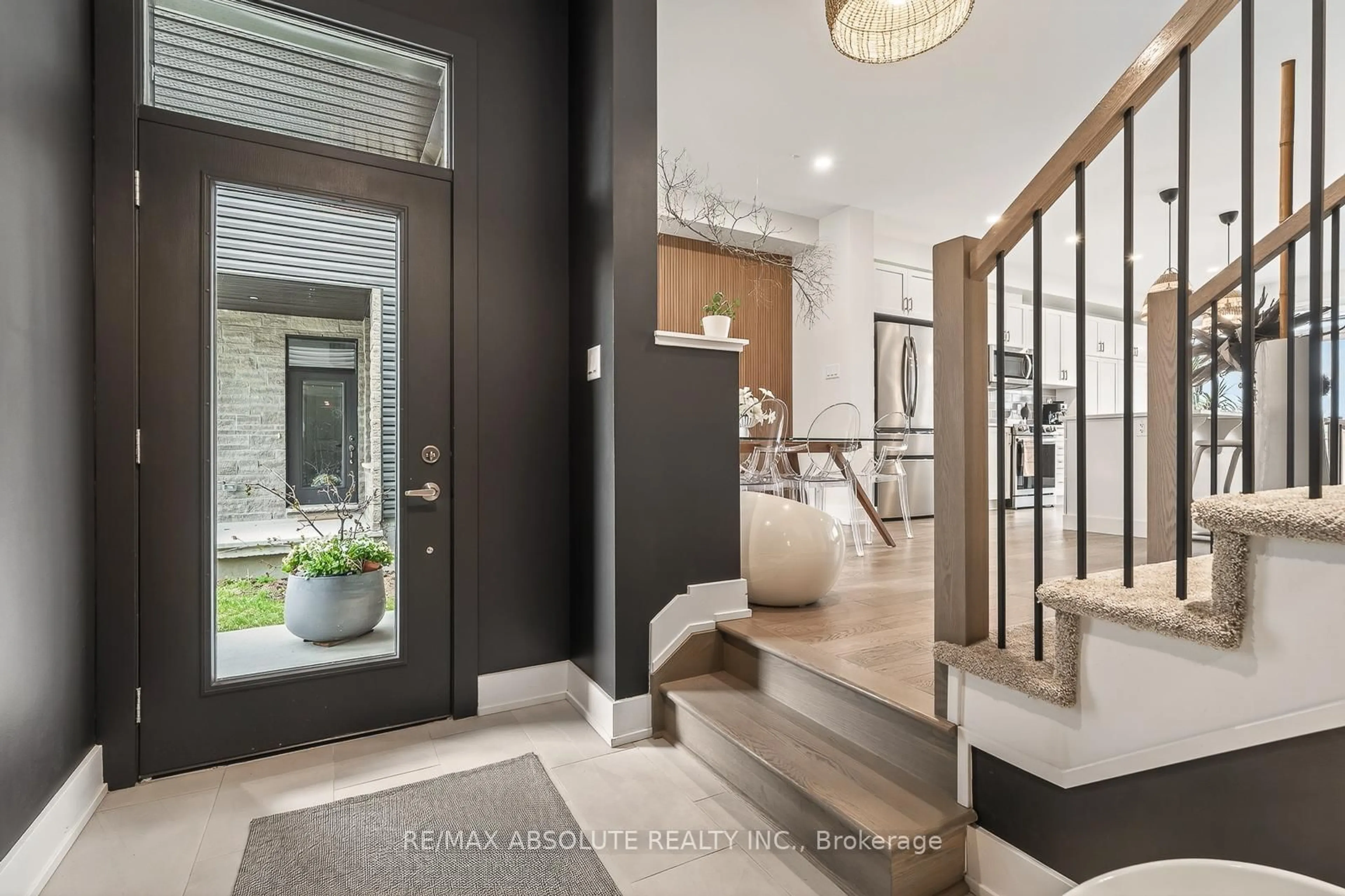 Indoor entryway for 75 O'Donovan Dr, Carleton Place Ontario K7C 0S2