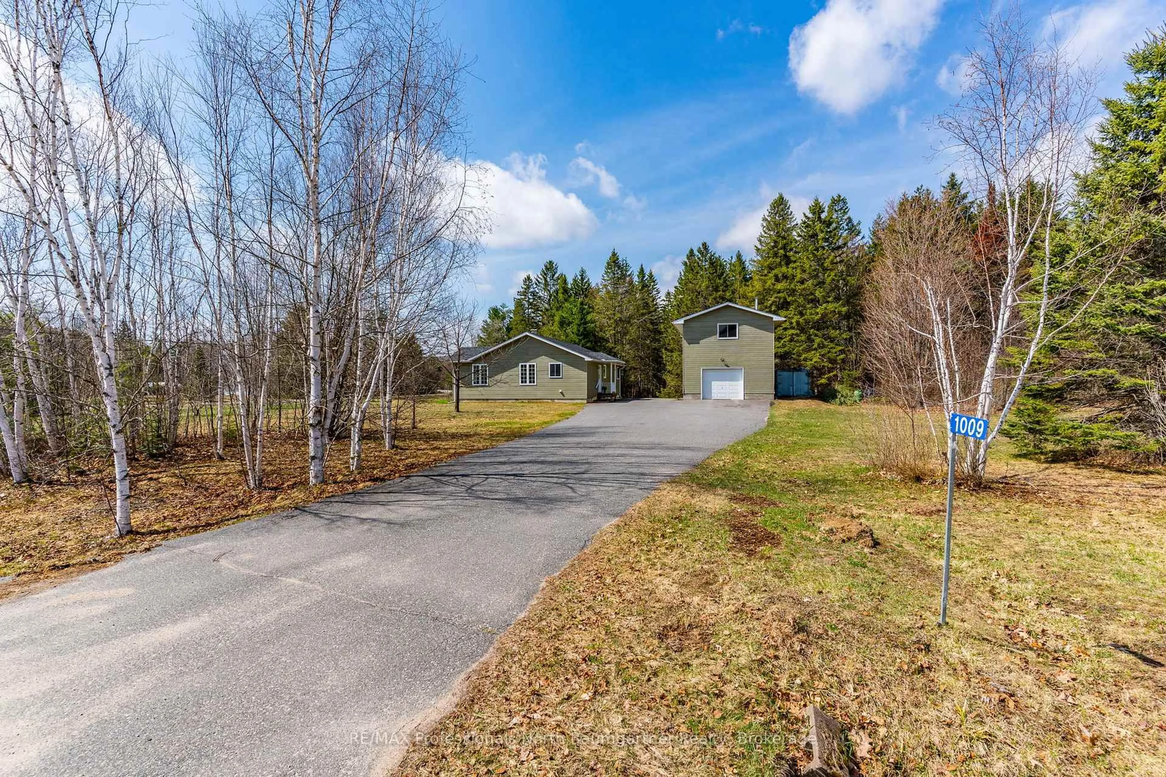 A pic from outside/outdoor area/front of a property/back of a property/a pic from drone, unknown for 1009 Outram Rd, Highlands East Ontario K0L 3C0