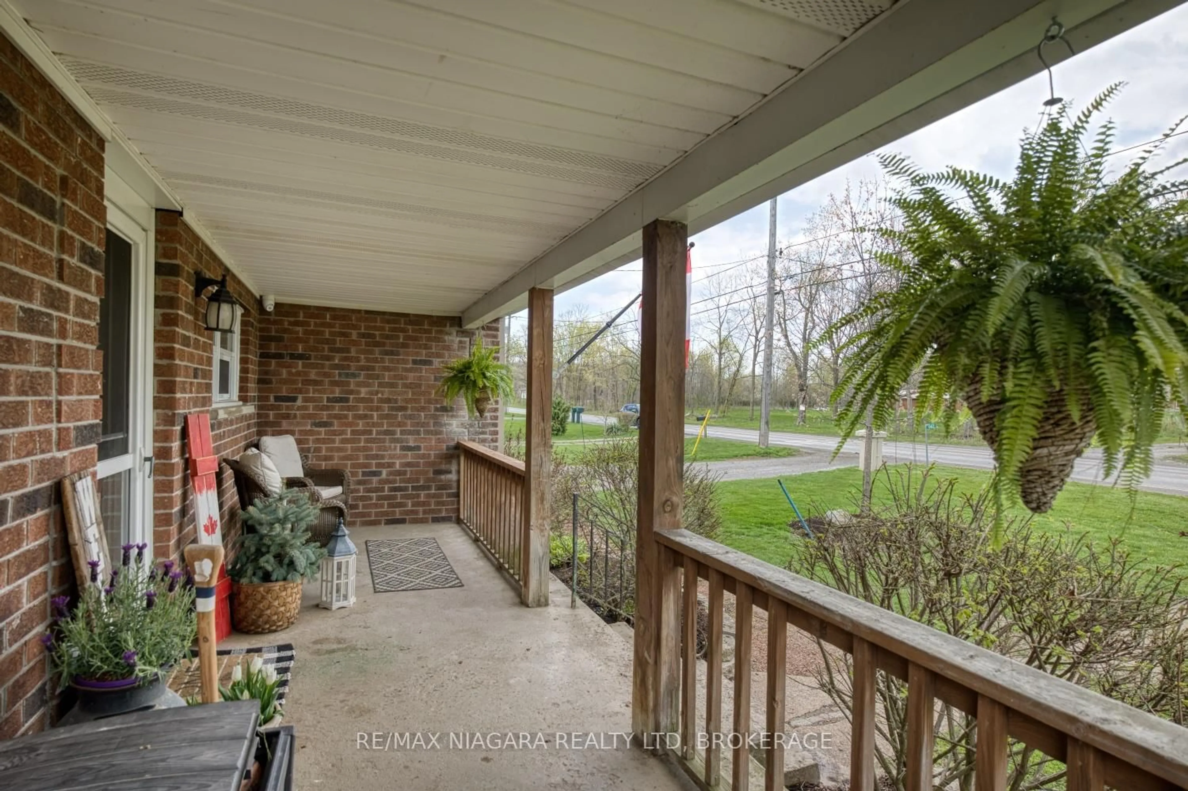 Patio, water/lake/river/ocean view for 662 Empire Rd, Port Colborne Ontario L0S 1R0