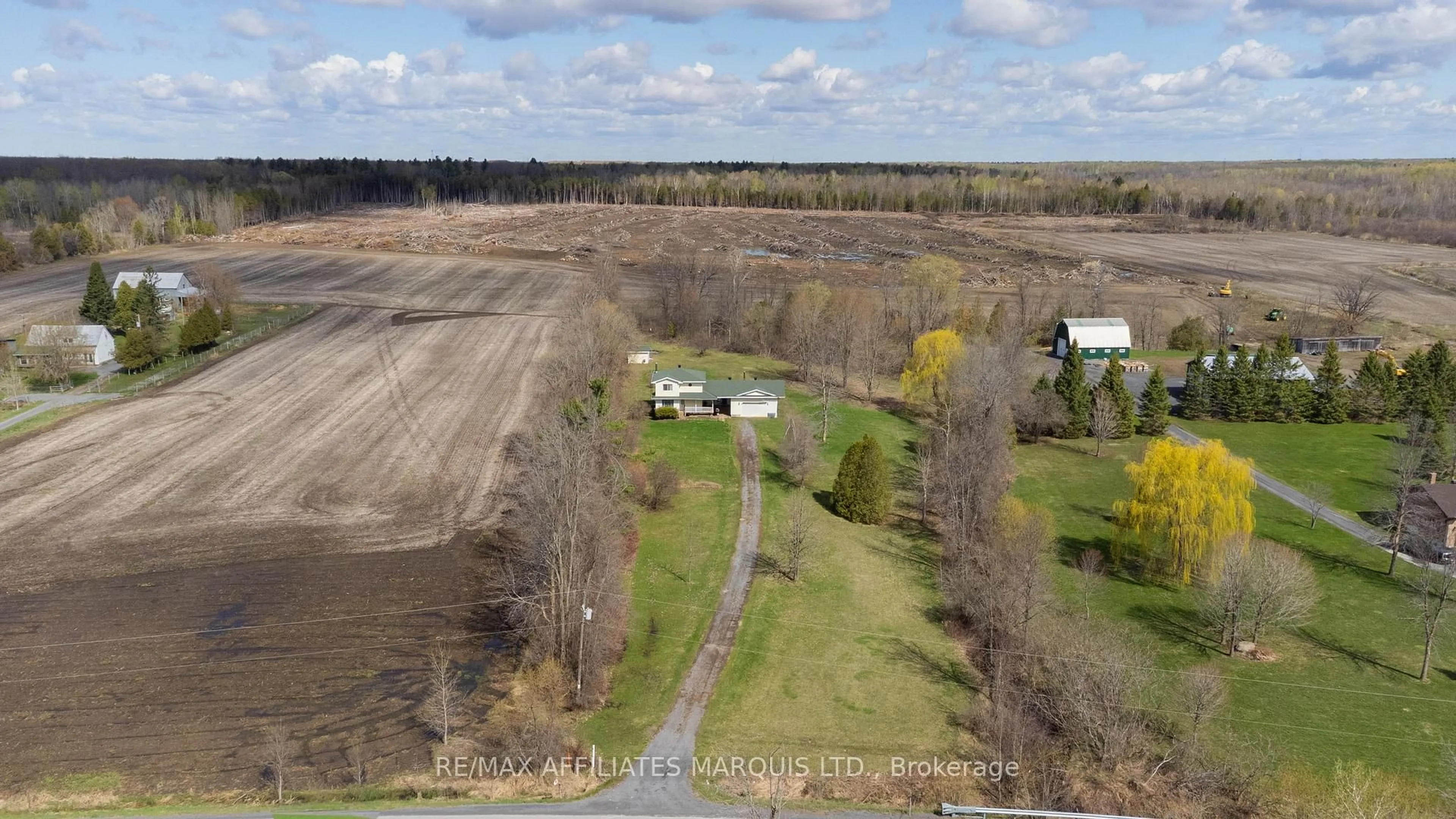 A pic from outside/outdoor area/front of a property/back of a property/a pic from drone, unknown for 16469 Myers Rd, South Stormont Ontario K0C 1R0