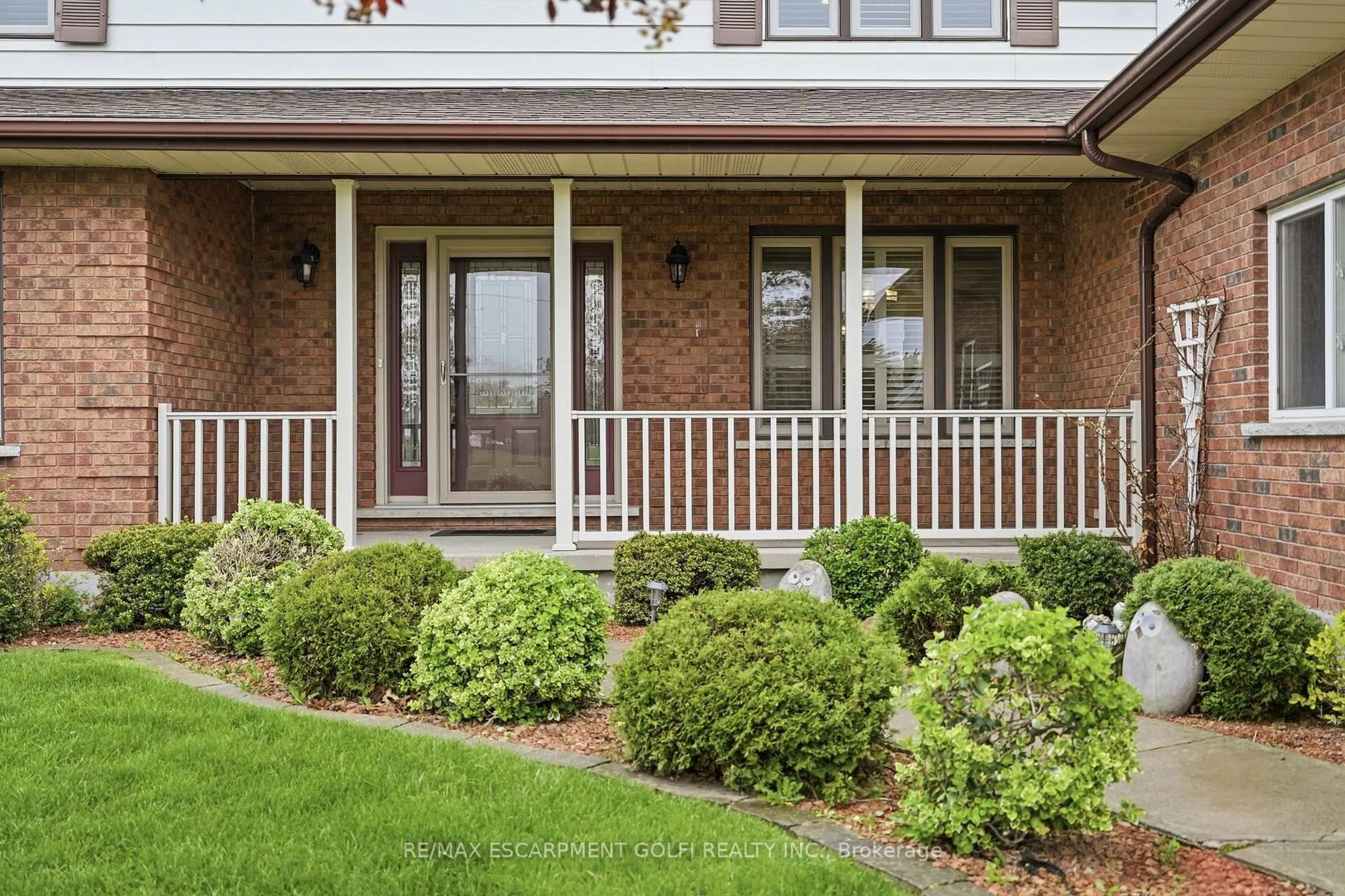 Home with brick exterior material, street for 3466 River Tr, Fort Erie Ontario L0S 1S0