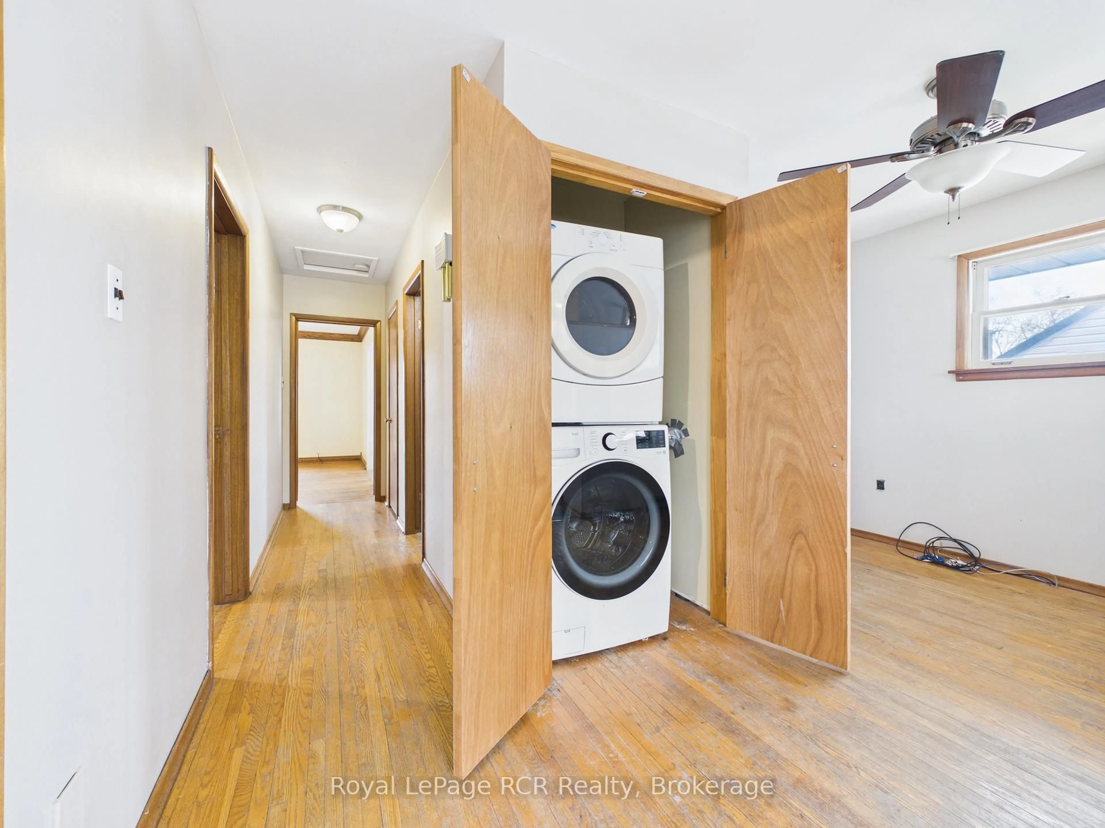 Laundry room for 153 Carling Terr, North Huron Ontario N0G 2W0