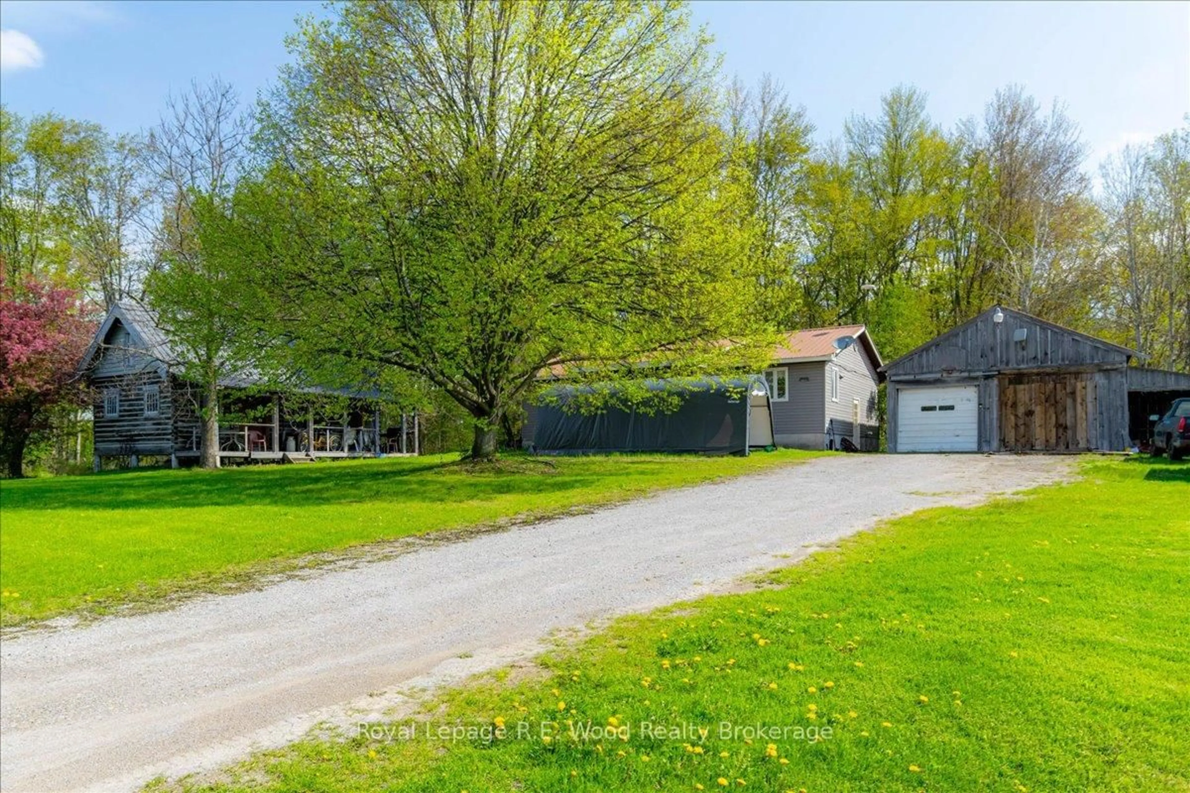 A pic from outside/outdoor area/front of a property/back of a property/a pic from drone, street for 1516 Charlotteville West Quarter Line Rd, Norfolk Ontario N3Y 4K5