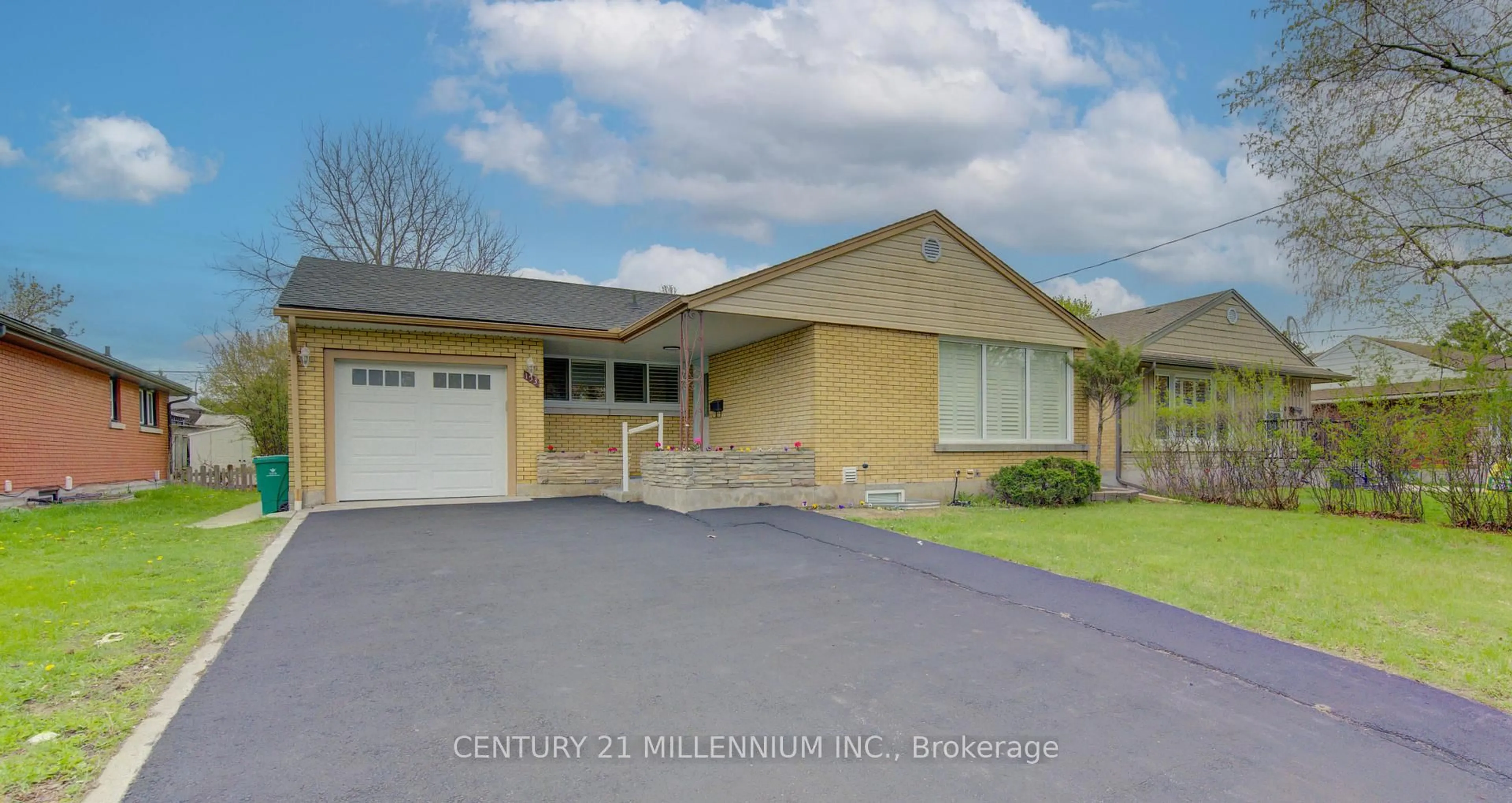Home with brick exterior material, street for 153 Woodhaven Rd, Kitchener Ontario N2C 1V2