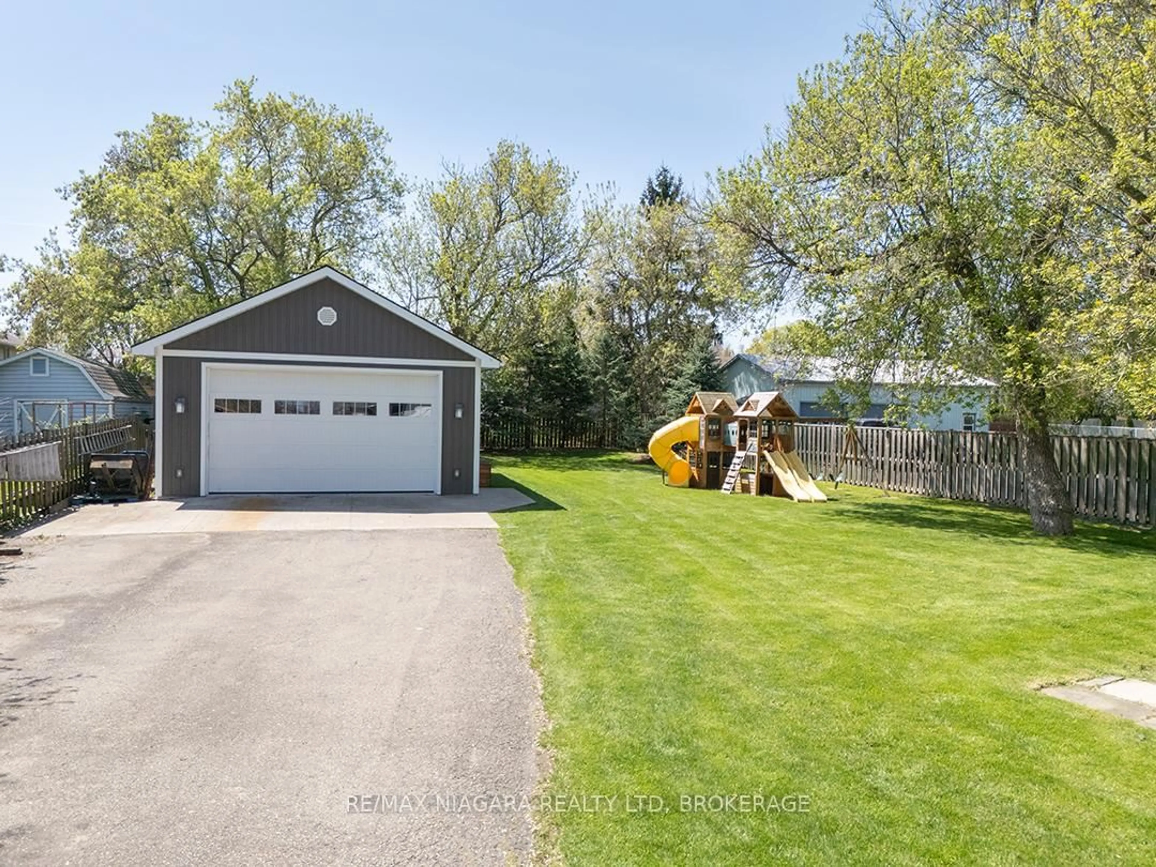 Shed for 132 Colver St, West Lincoln Ontario L0R 2A0