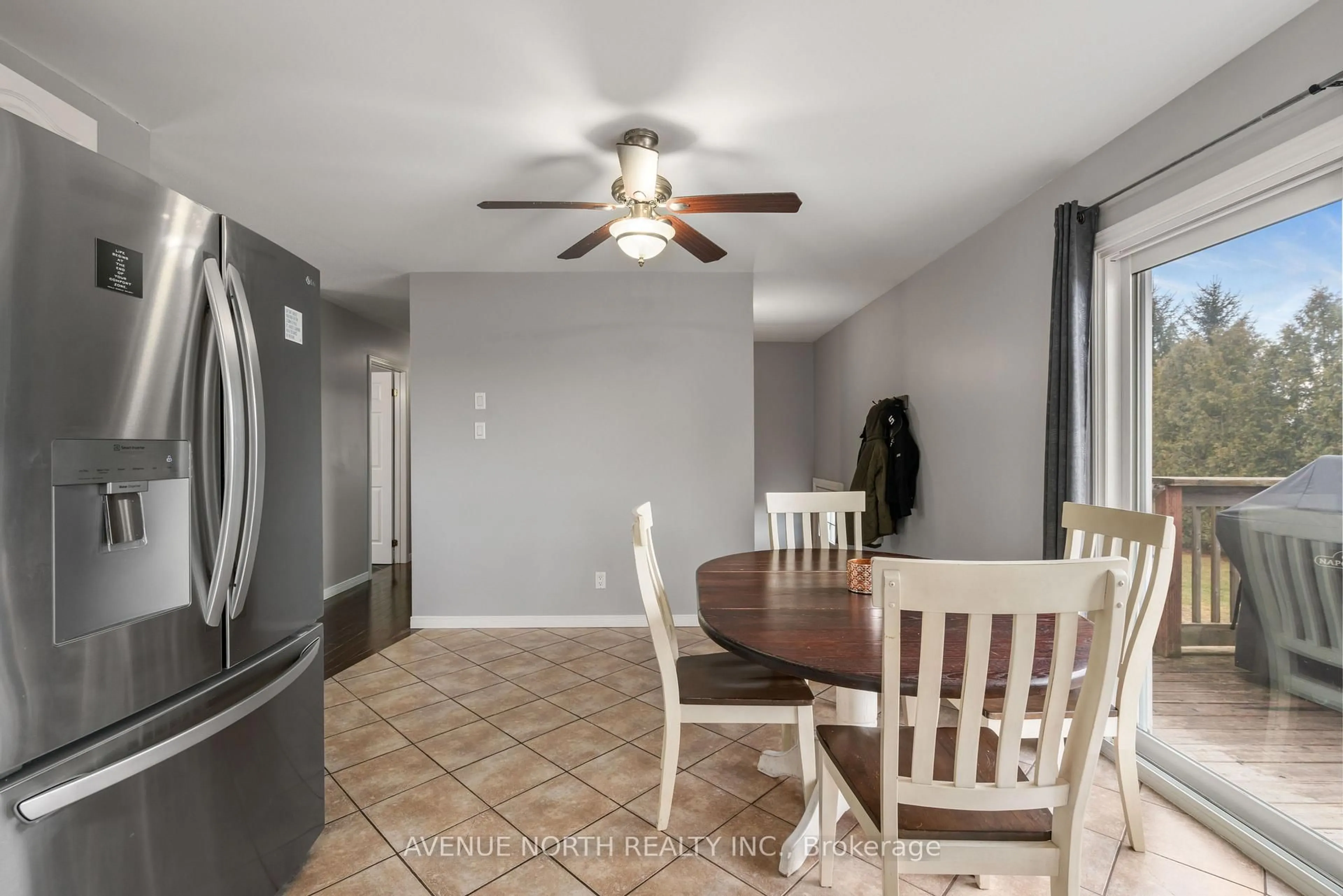 Dining room, ceramic/tile floor for 12472 Nesbitt Rd, North Dundas Ontario K0C 2K0