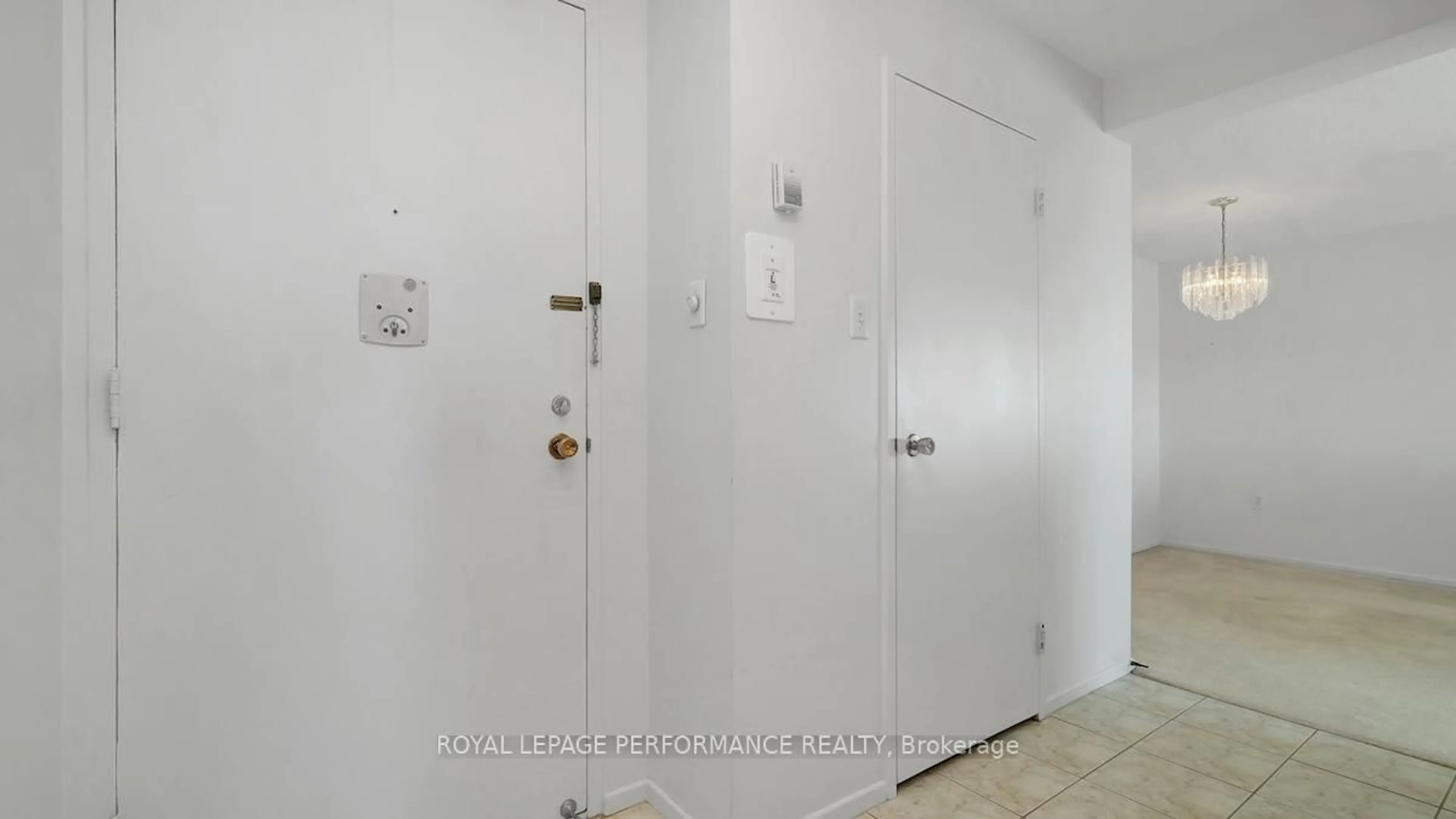 Unknown for 915 Elmsmere Rd #903, Ottawa Ontario K1J 8H8