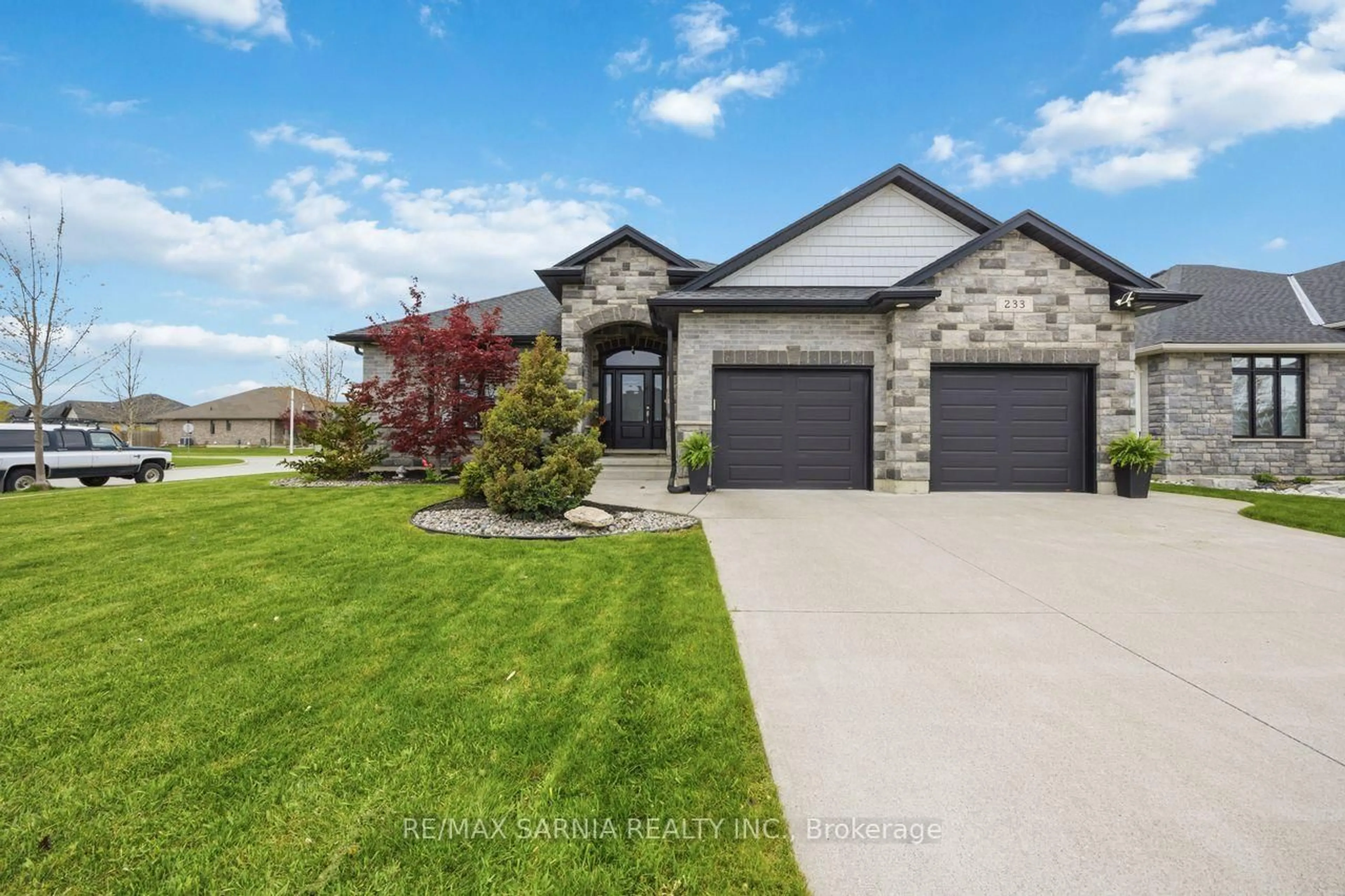 Home with brick exterior material, unknown for 233 Paolo St, Sarnia Ontario N7S 0C8