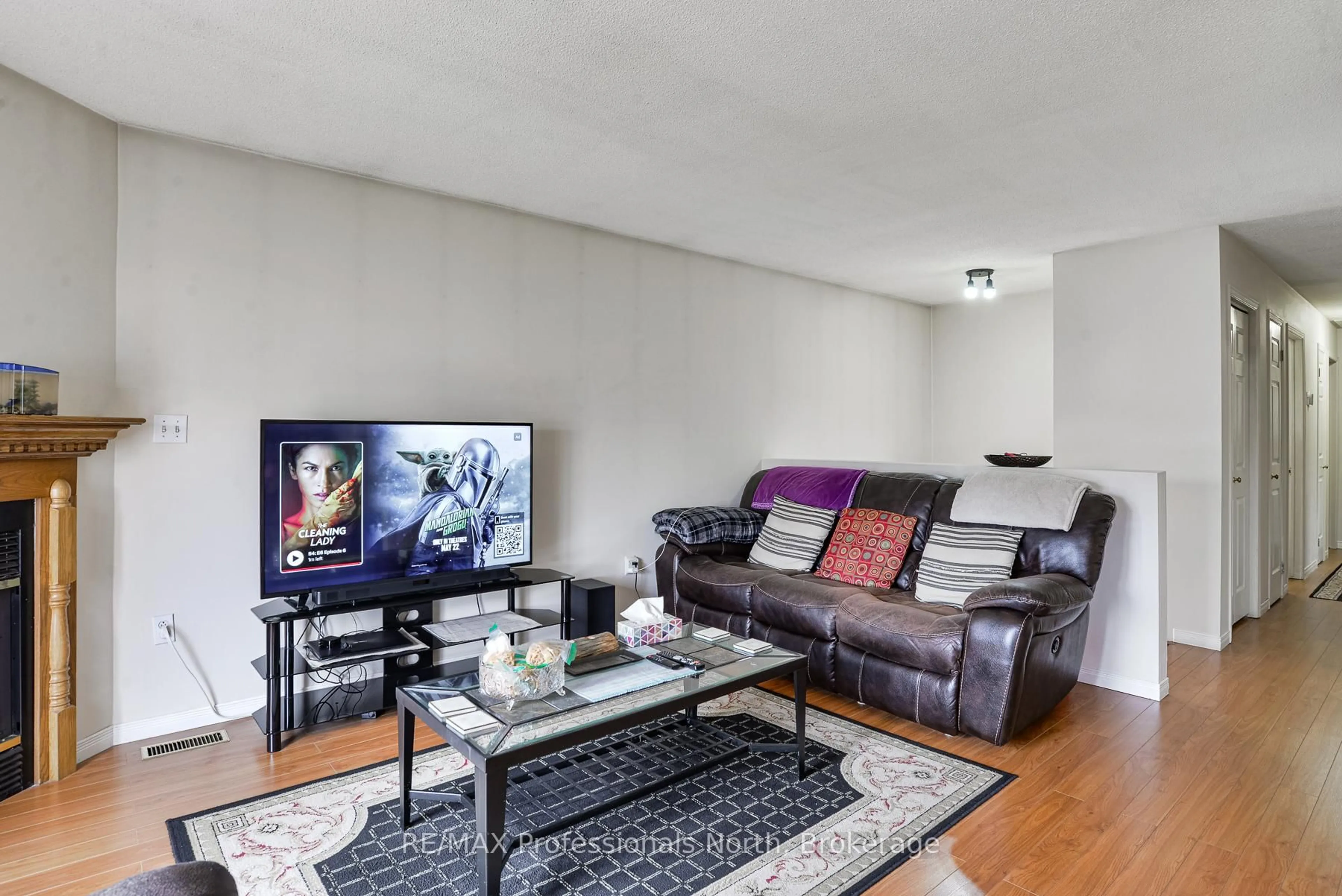 Living room with furniture, unknown for 41 Pinecone Dr, Bracebridge Ontario P1L 2G3