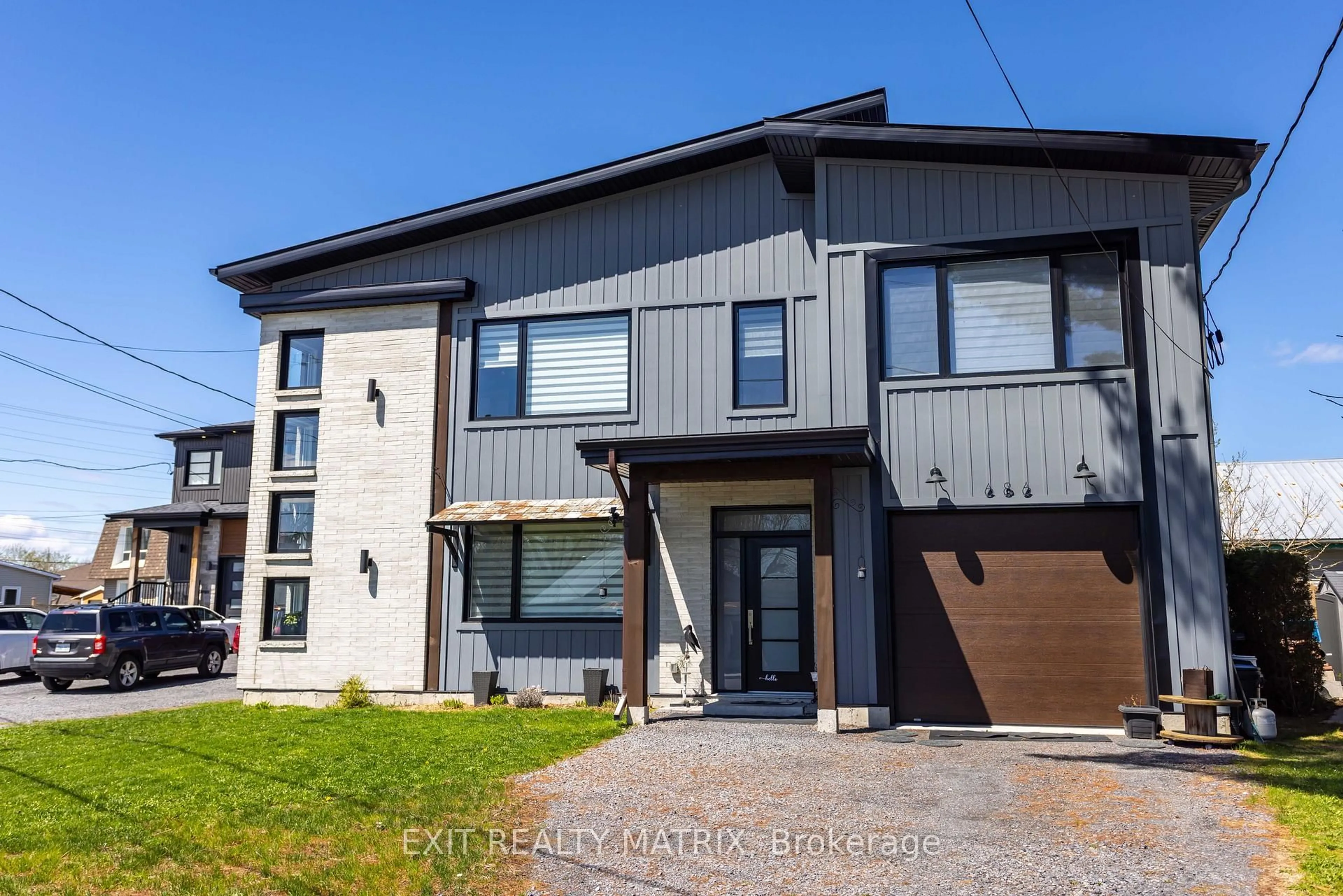 Home with brick exterior material, street for 686 ST ISIDORE Rd, Casselman Ontario K0A 1M0