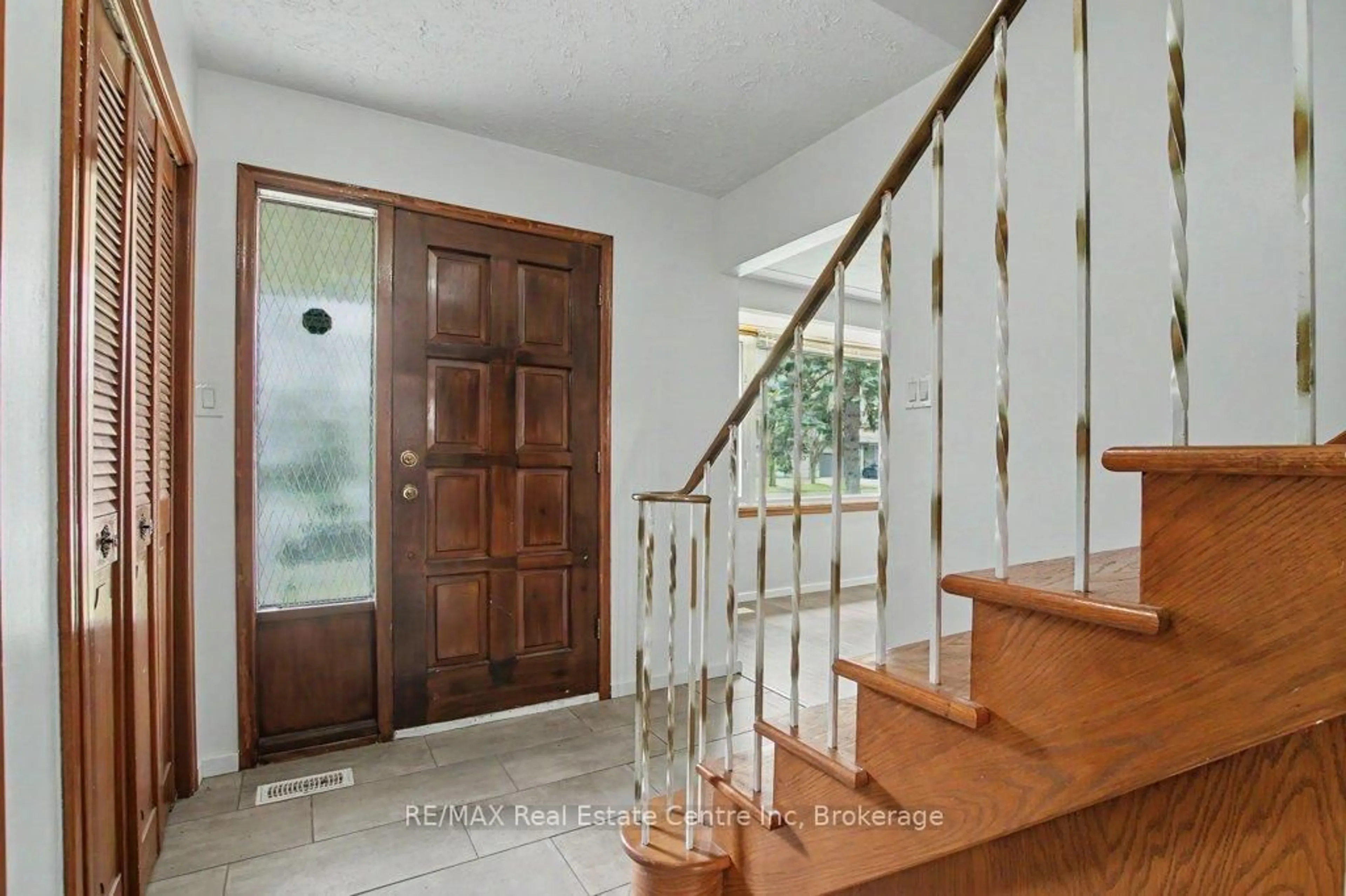 Unknown for 73 Harvard Rd, Guelph Ontario N1G 2X9
