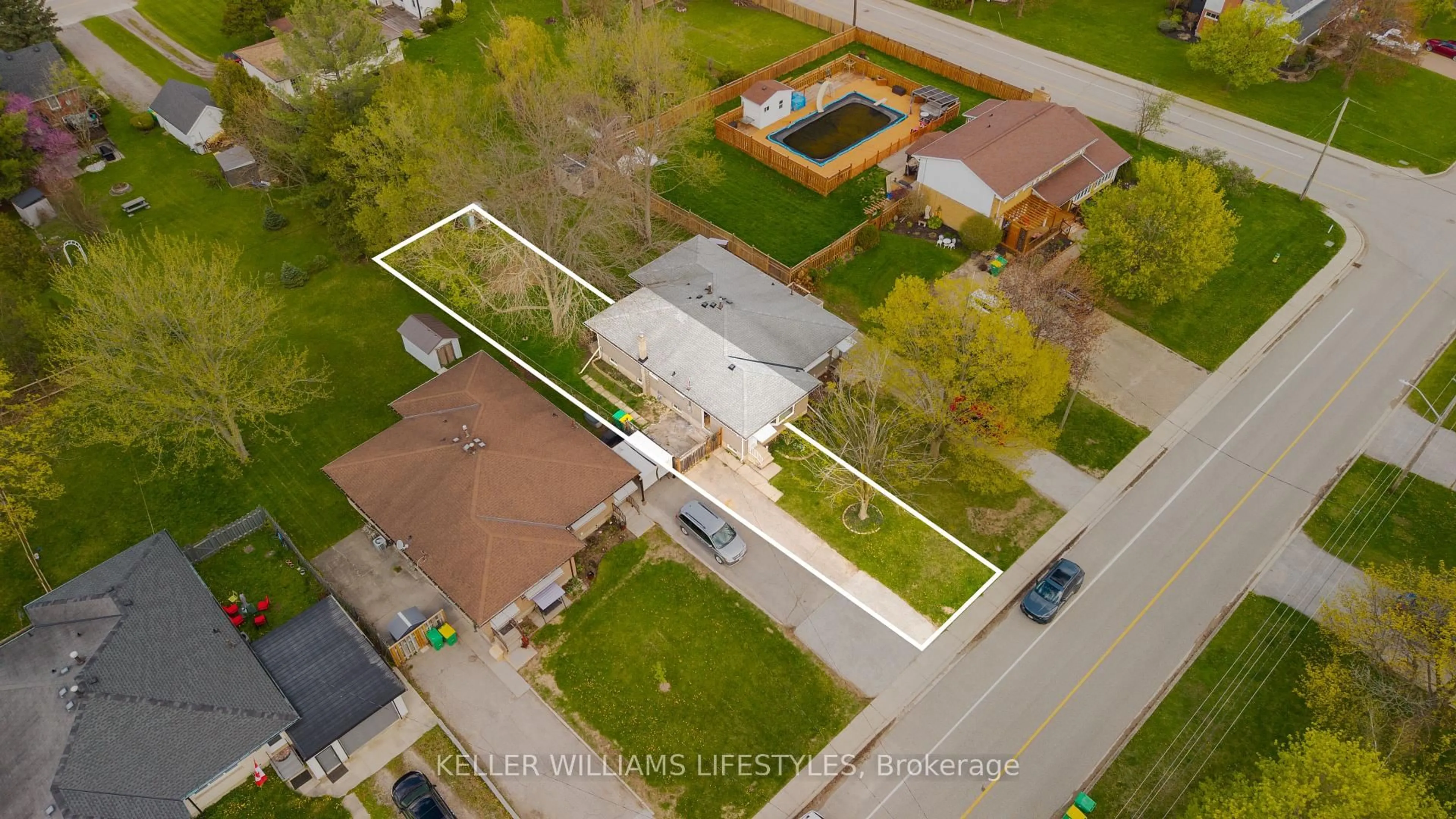 A pic from outside/outdoor area/front of a property/back of a property/a pic from drone, street for 159 Ewen Ave #A, Southwest Middlesex Ontario N0L 1M0