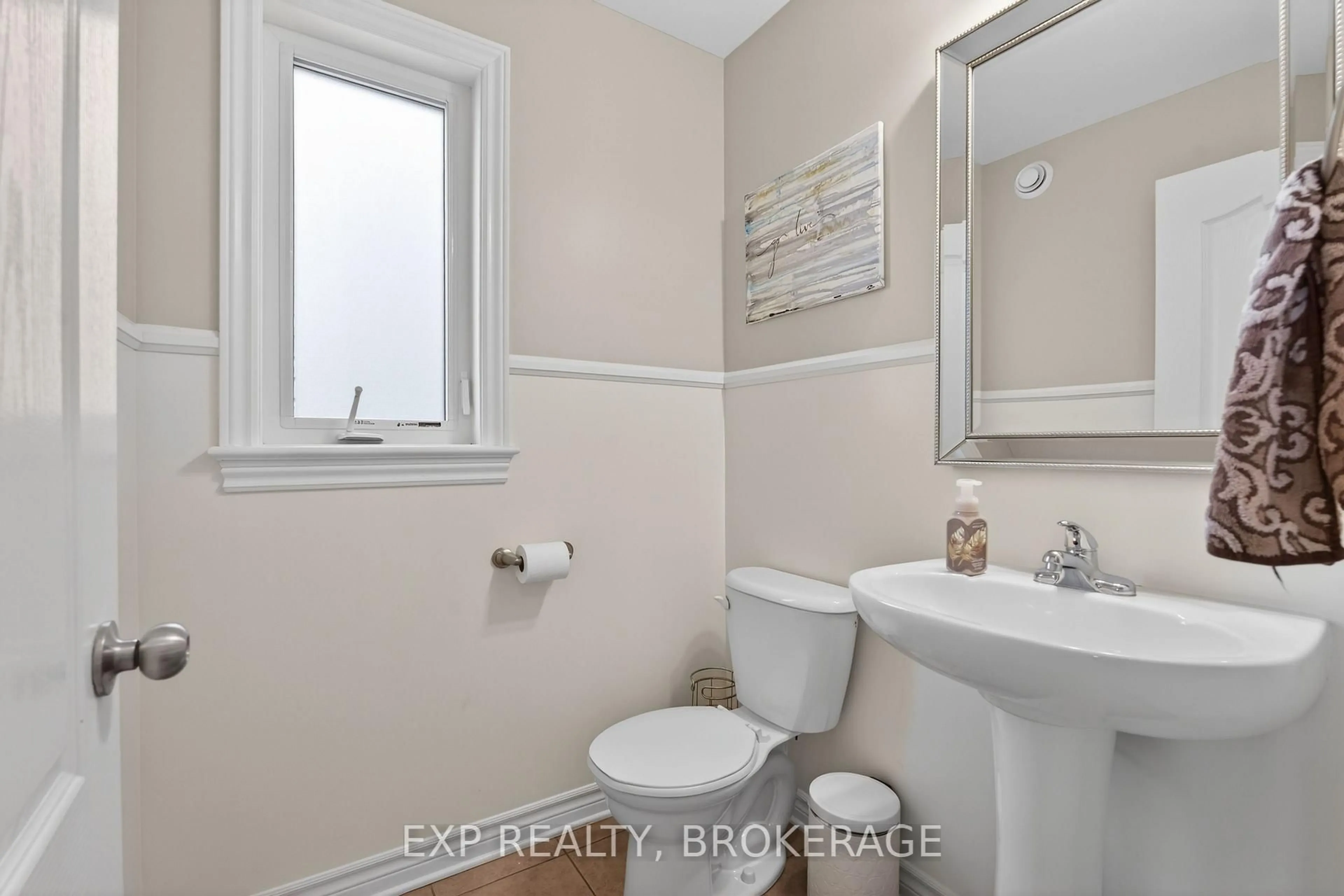 Standard bathroom, ceramic/tile floor for 1140 ESCALA Cres, Kingston Ontario K7P 0H6