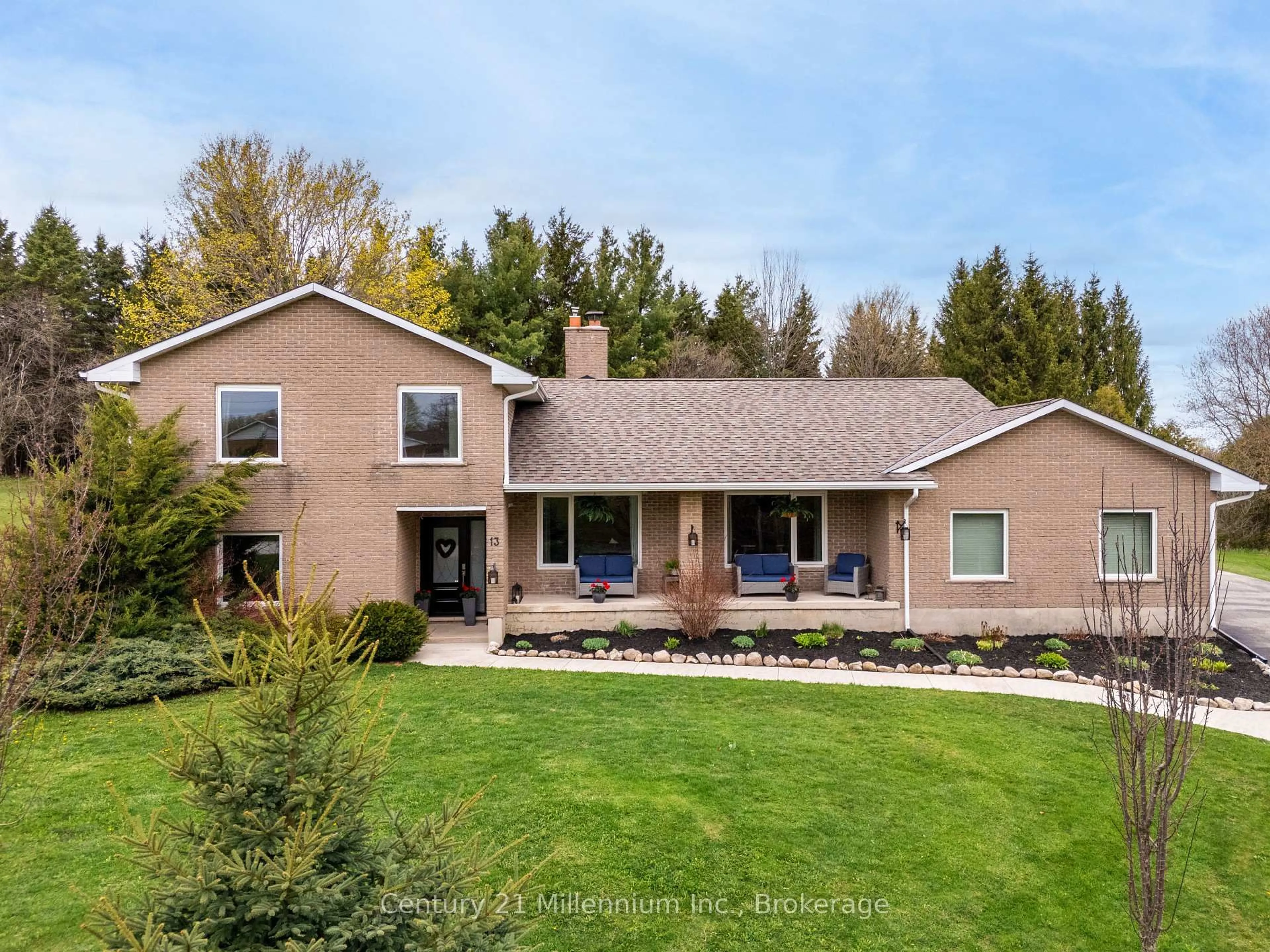 A pic from outside/outdoor area/front of a property/back of a property/a pic from drone, unknown for 13 Highland Dr, Grey Highlands Ontario N0C 1E0