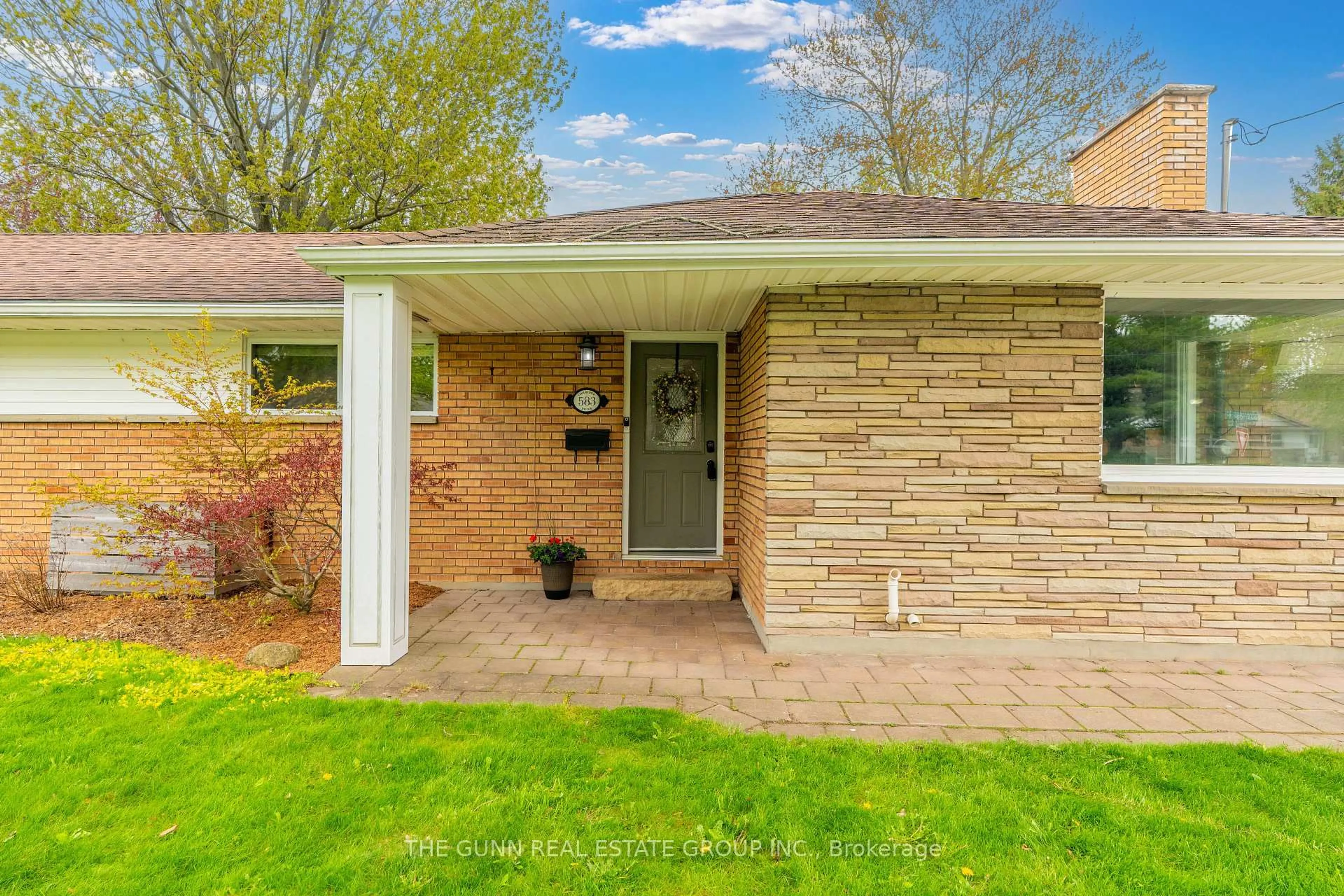 Home with brick exterior material, street for 583 Oakridge Dr, London North Ontario N6H 3G3
