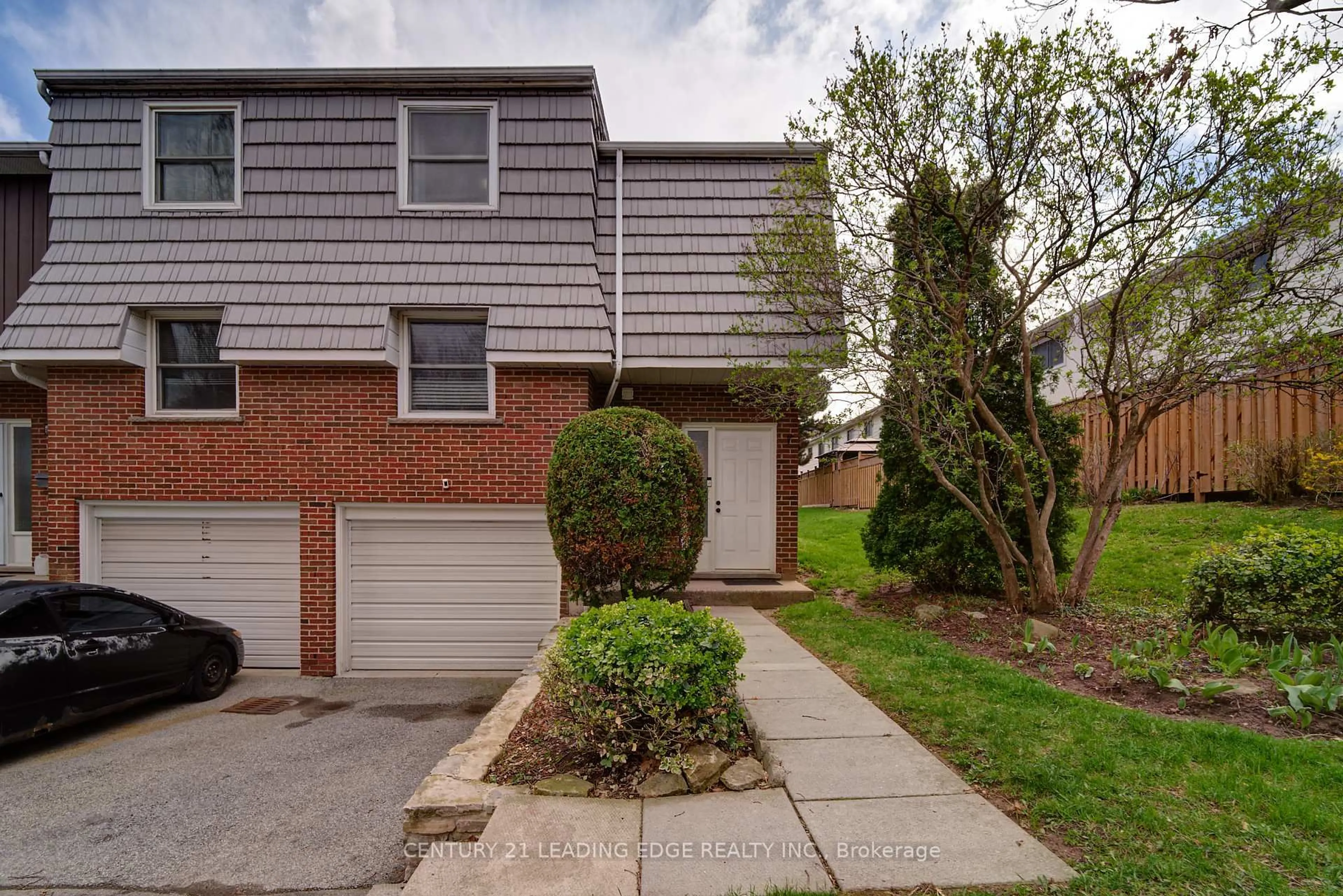 Home with brick exterior material, street for 85 Albright Rd #8, Hamilton Ontario L8K 6H1