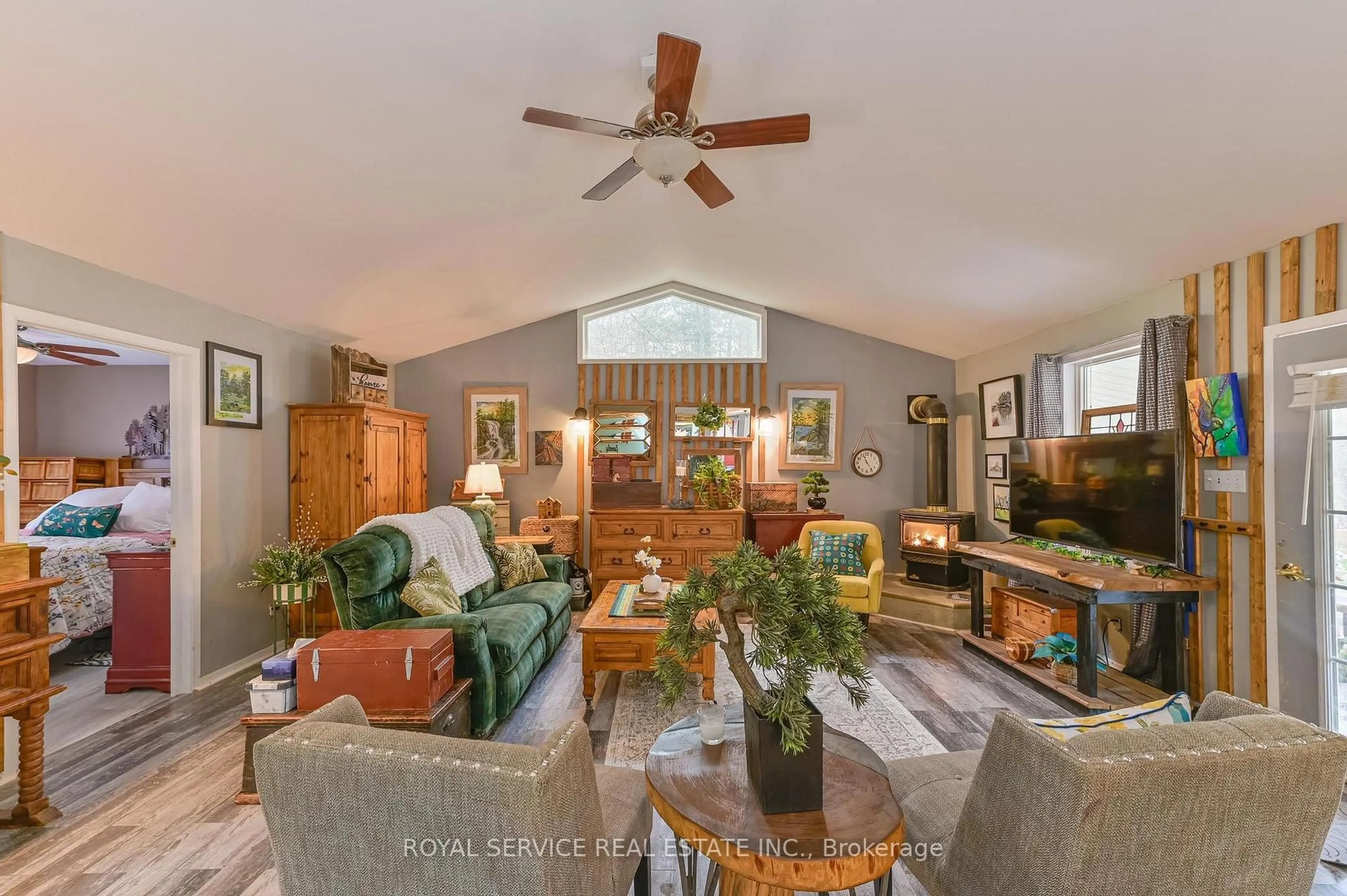 Living room with furniture, unknown for 54 Cedar Hill Rd, Trent Hills Ontario K0K 2M0