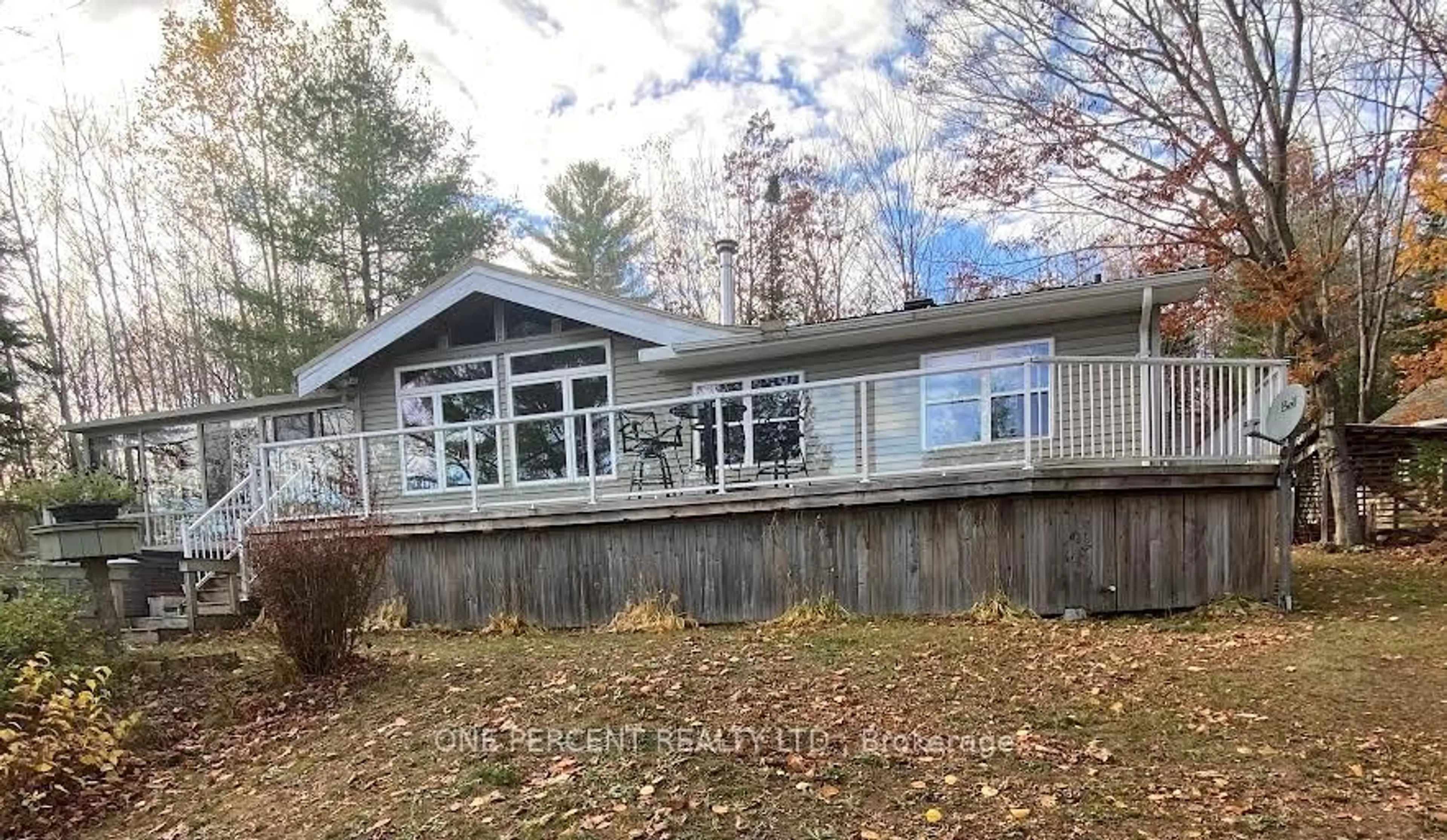 Home with vinyl exterior material, unknown for 1260 Winders Bay Rd, Lake of Bays Ontario P0B 1A0