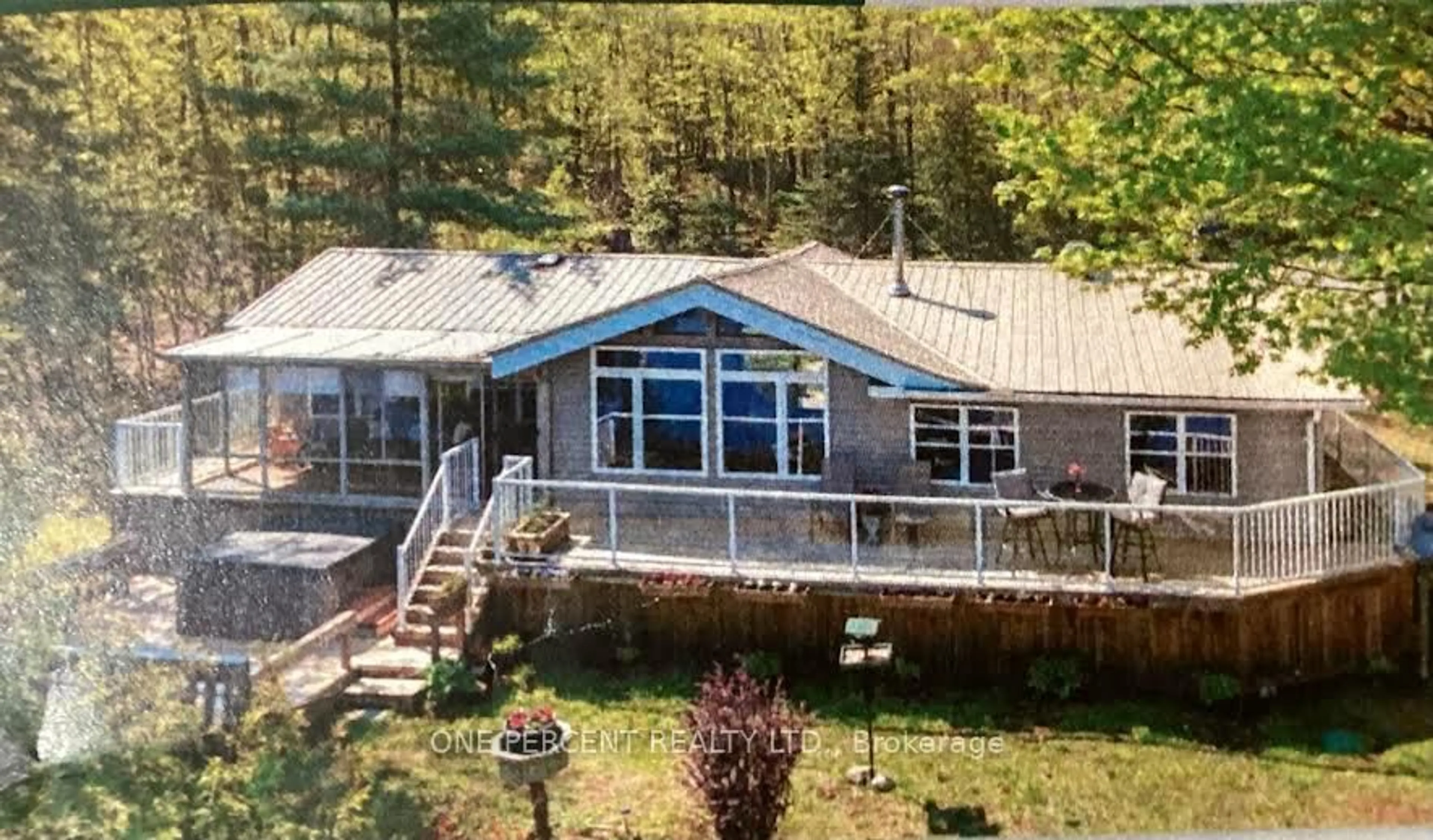 A pic from outside/outdoor area/front of a property/back of a property/a pic from drone, unknown for 1260 Winders Bay Rd, Lake of Bays Ontario P0B 1A0