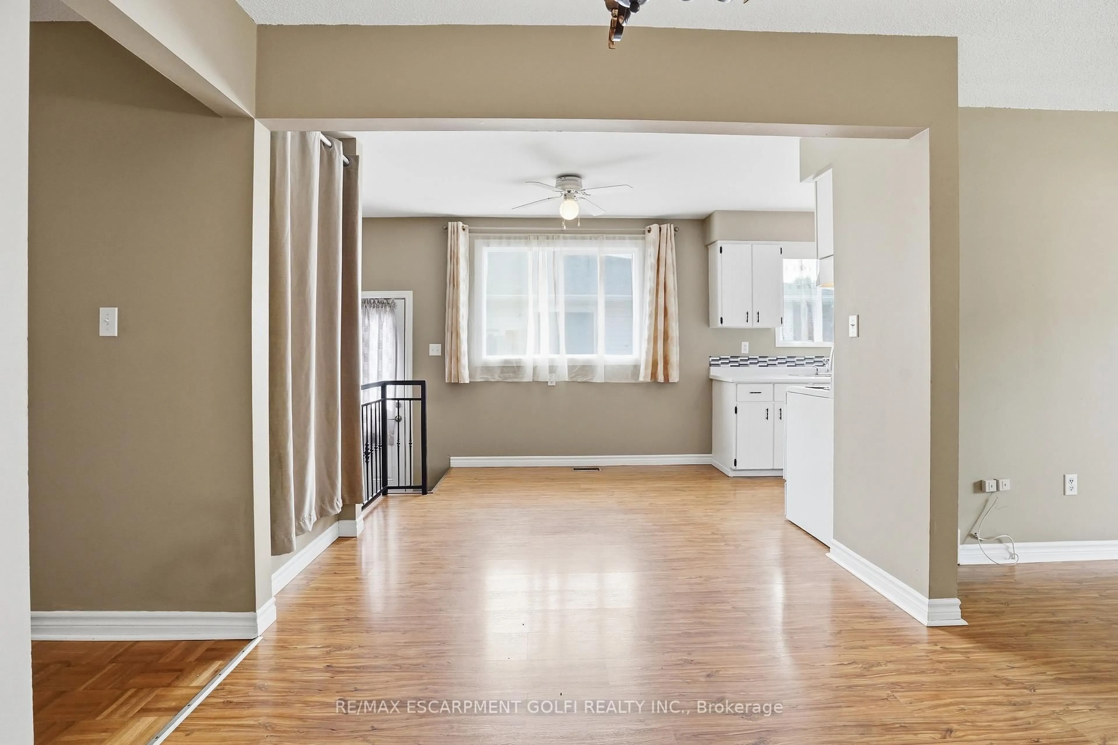Unknown for 87 Marc Blvd, Welland Ontario L3B 5V2