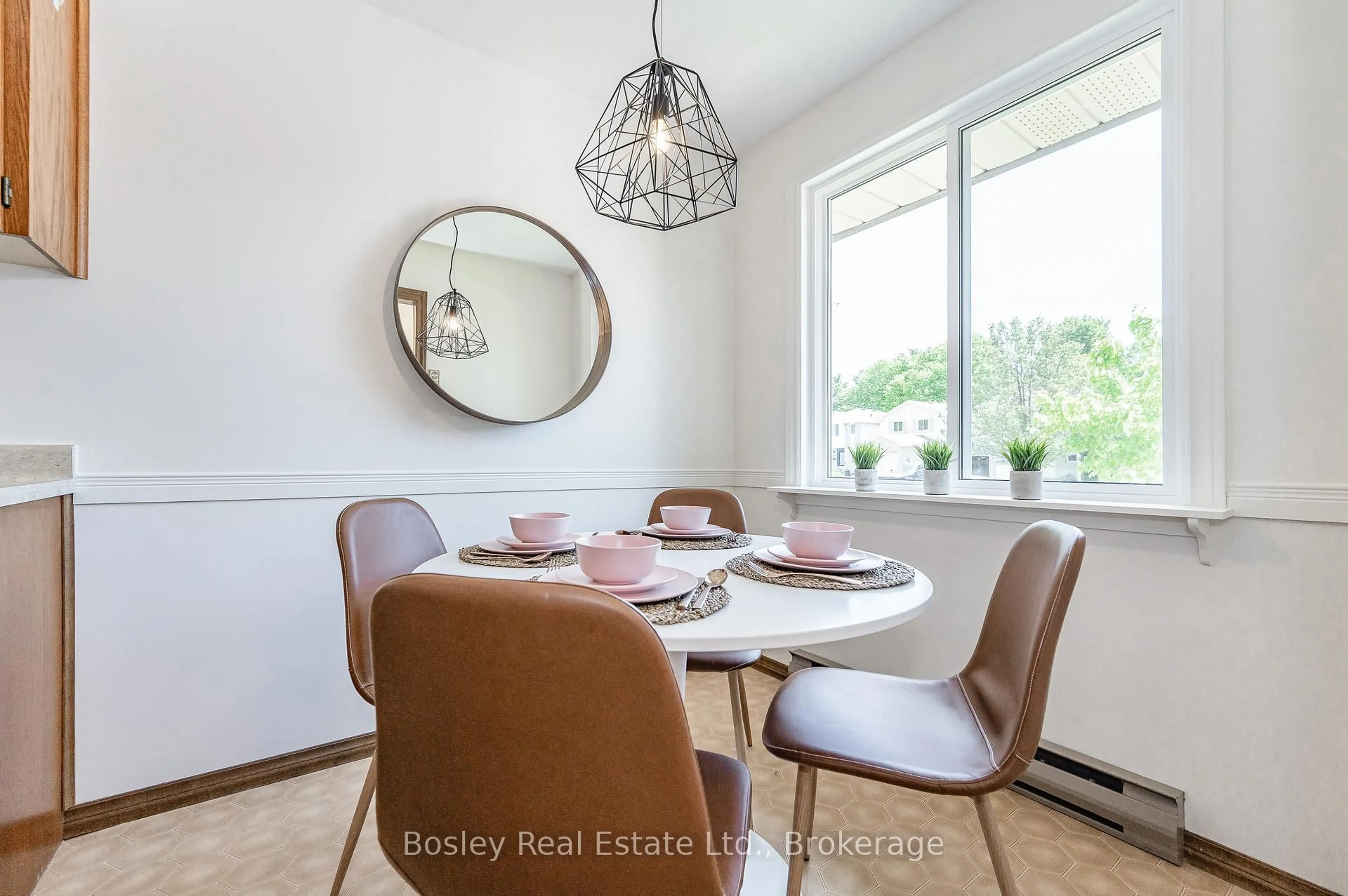 Dining room, unknown for 54 Koch Dr, Guelph Ontario N1G 4G7