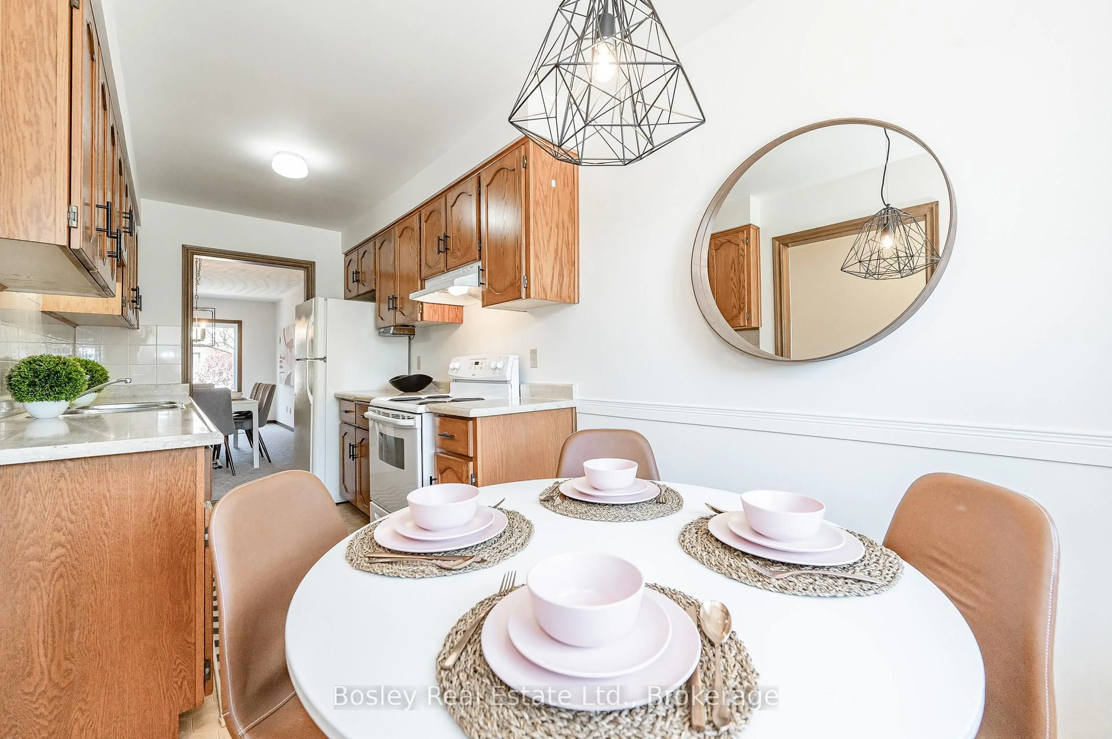 Dining room, unknown for 54 Koch Dr, Guelph Ontario N1G 4G7