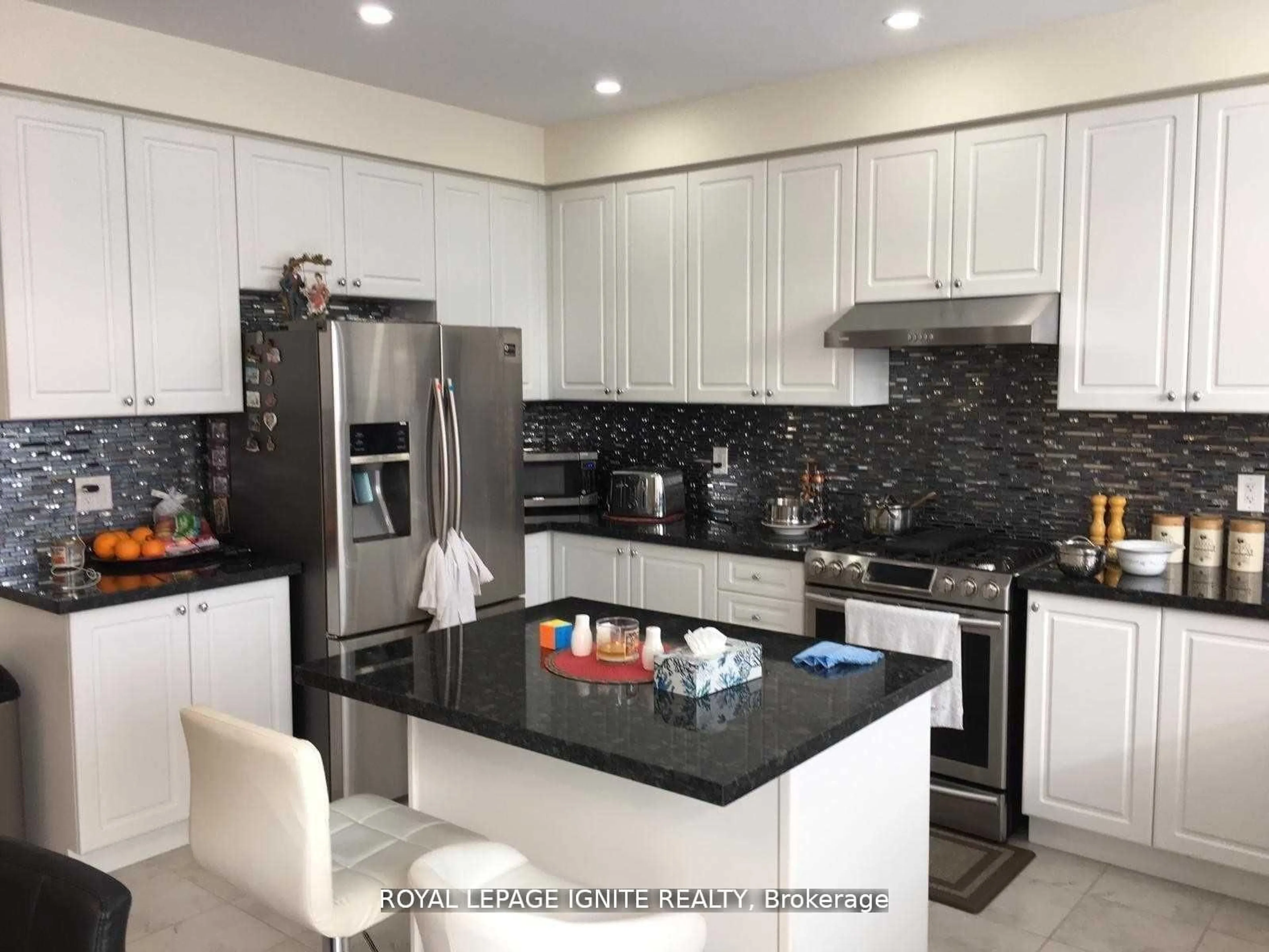 Contemporary kitchen, ceramic/tile floor for 41 Northhill Ave, Cavan Monaghan Ontario L0A 1G0