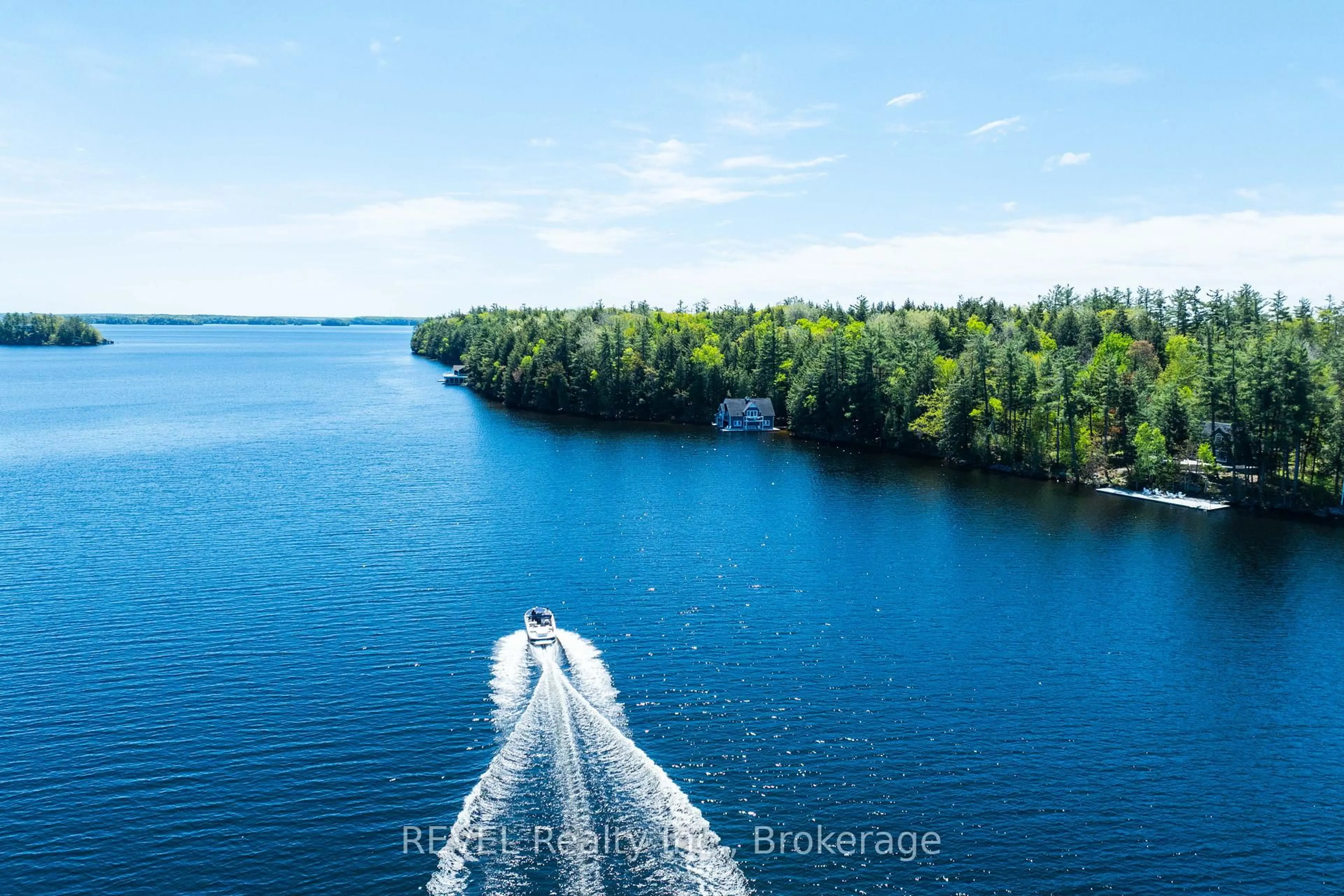 Blurry image for 14-M72 Grandview Island, Muskoka Lakes Ontario P0G 1E0
