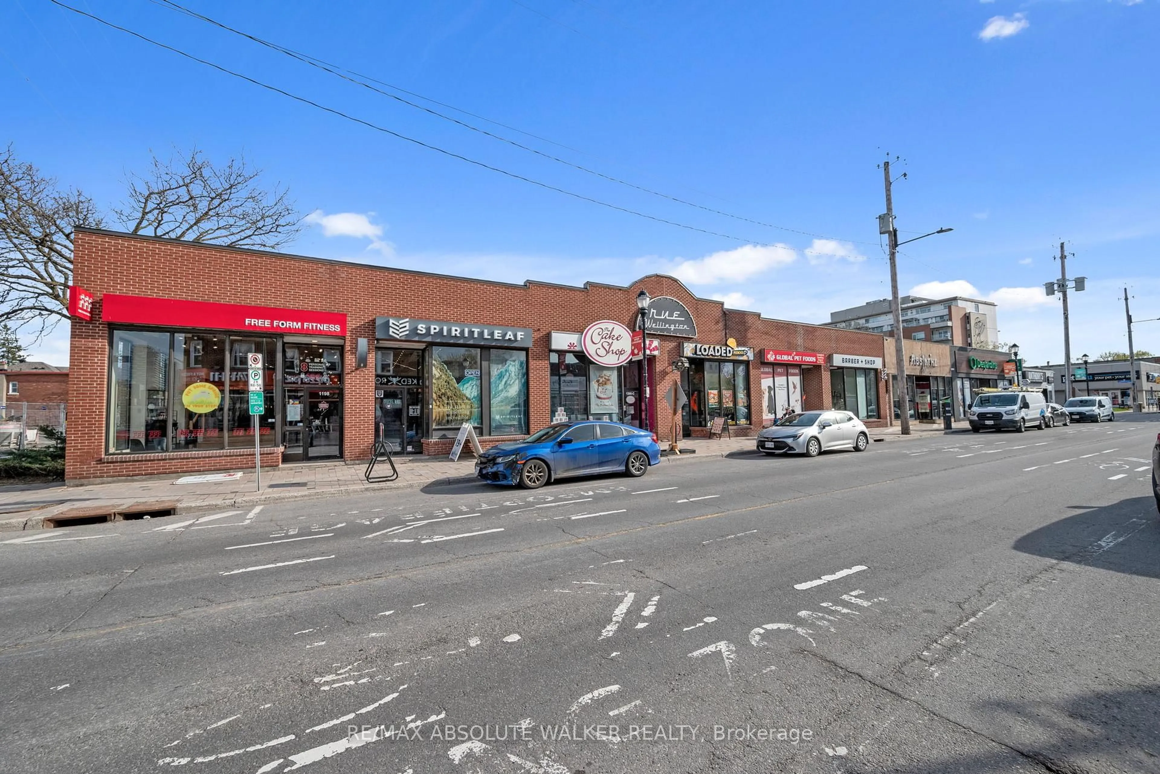 Patio, street for 1227 Wellington St #903, Ottawa Ontario K1Y 0G7