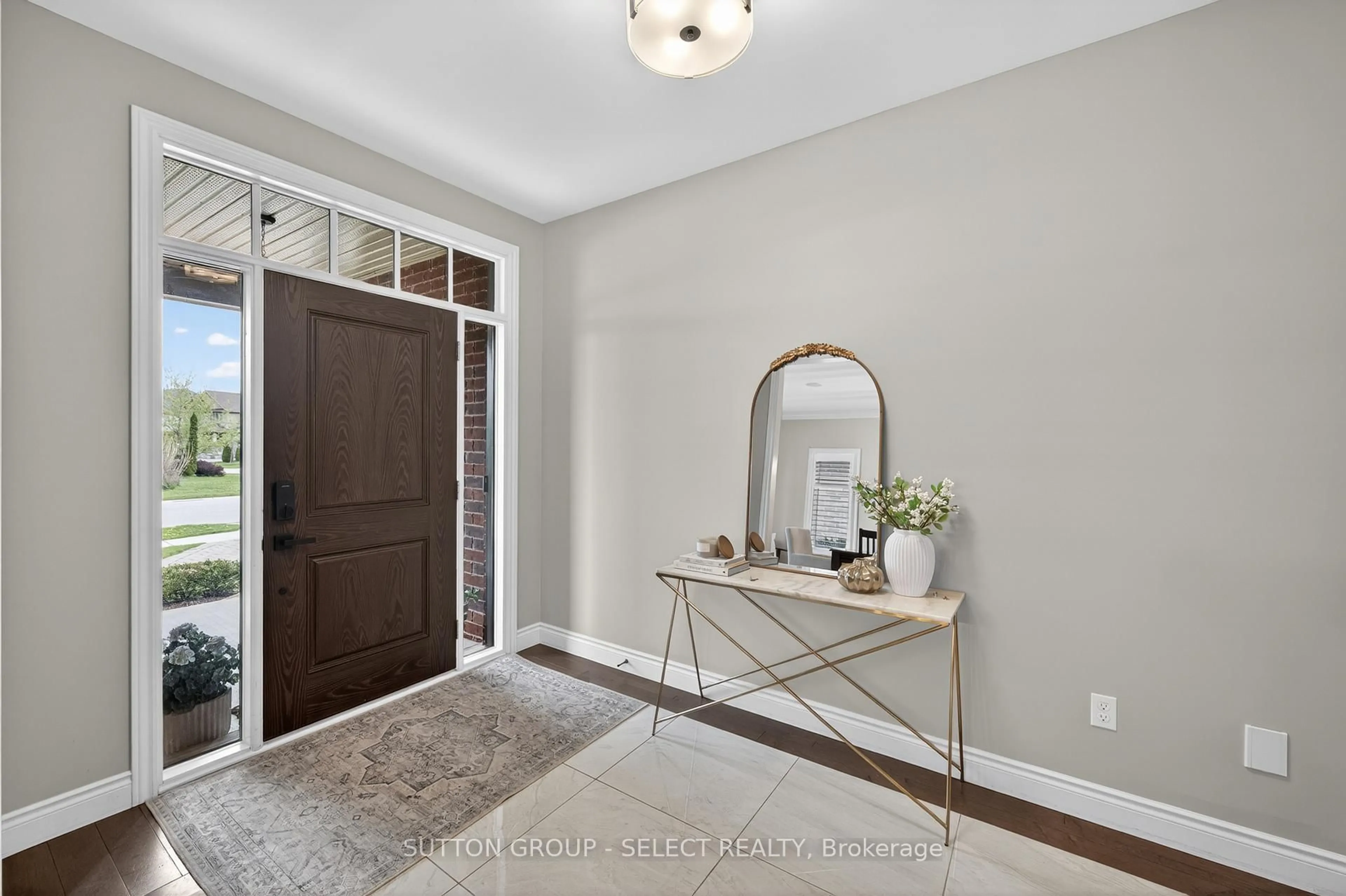 Indoor entryway for 267 Bradwell Chse, London North Ontario N6G 5L8