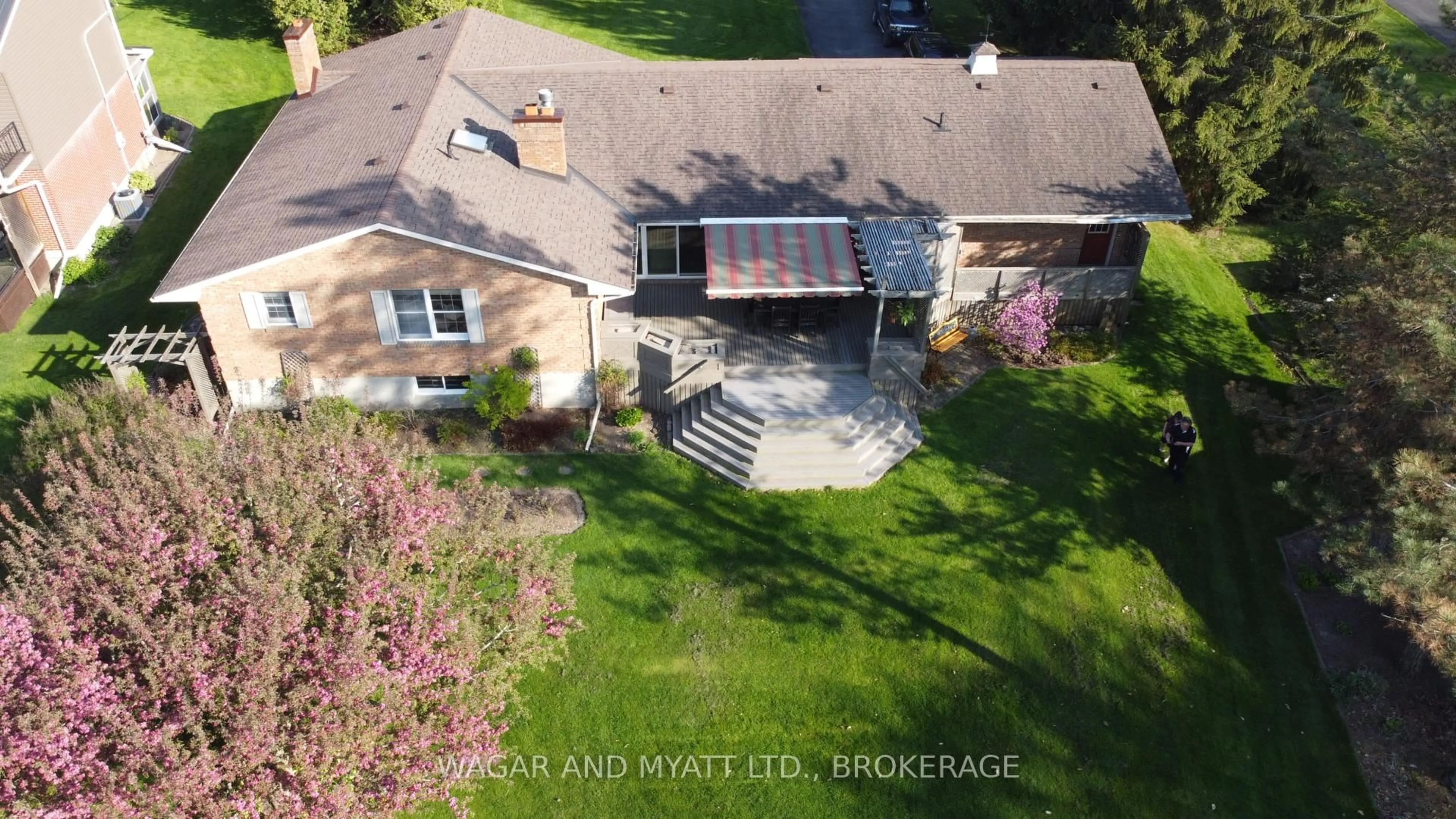 A pic from outside/outdoor area/front of a property/back of a property/a pic from drone, unknown for 99 River Rd, Greater Napanee Ontario K7R 3H3