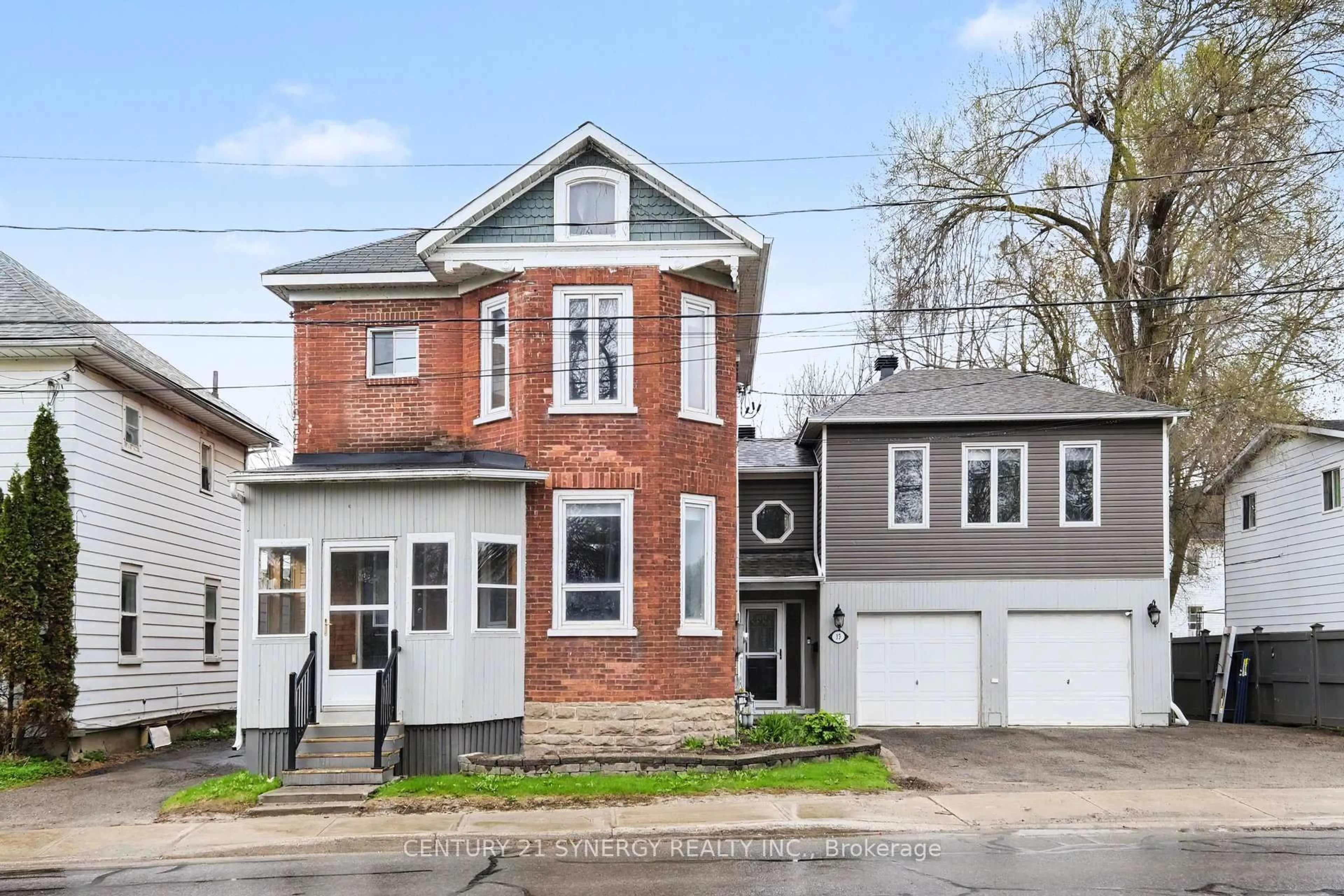 Home with brick exterior material, street for 13 Lombard St, Smiths Falls Ontario K7A 4E8