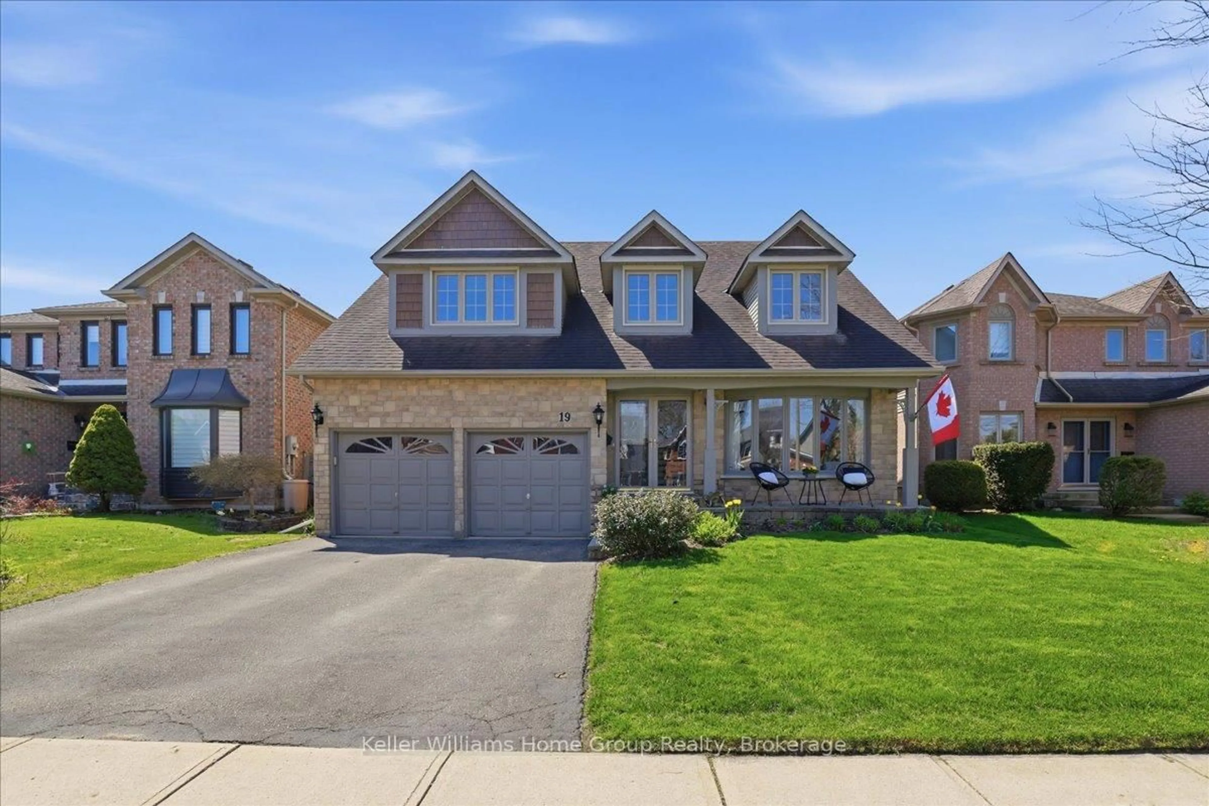 Home with brick exterior material, street for 19 Forestview Dr, Cambridge Ontario N1T 1V1