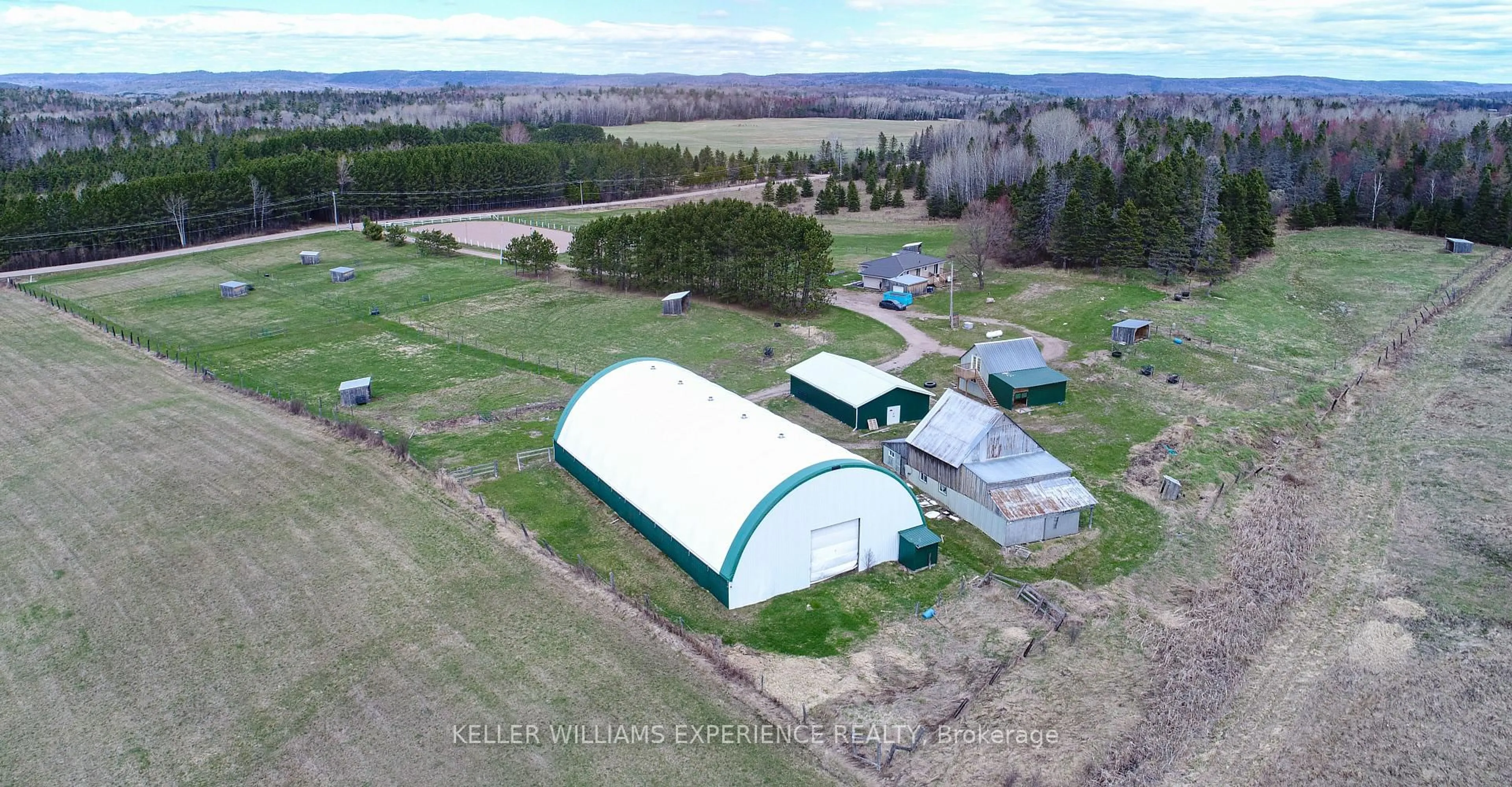 A pic from outside/outdoor area/front of a property/back of a property/a pic from drone, building for 744 Trunk Rd, Bonfield Ontario P0H 2E0