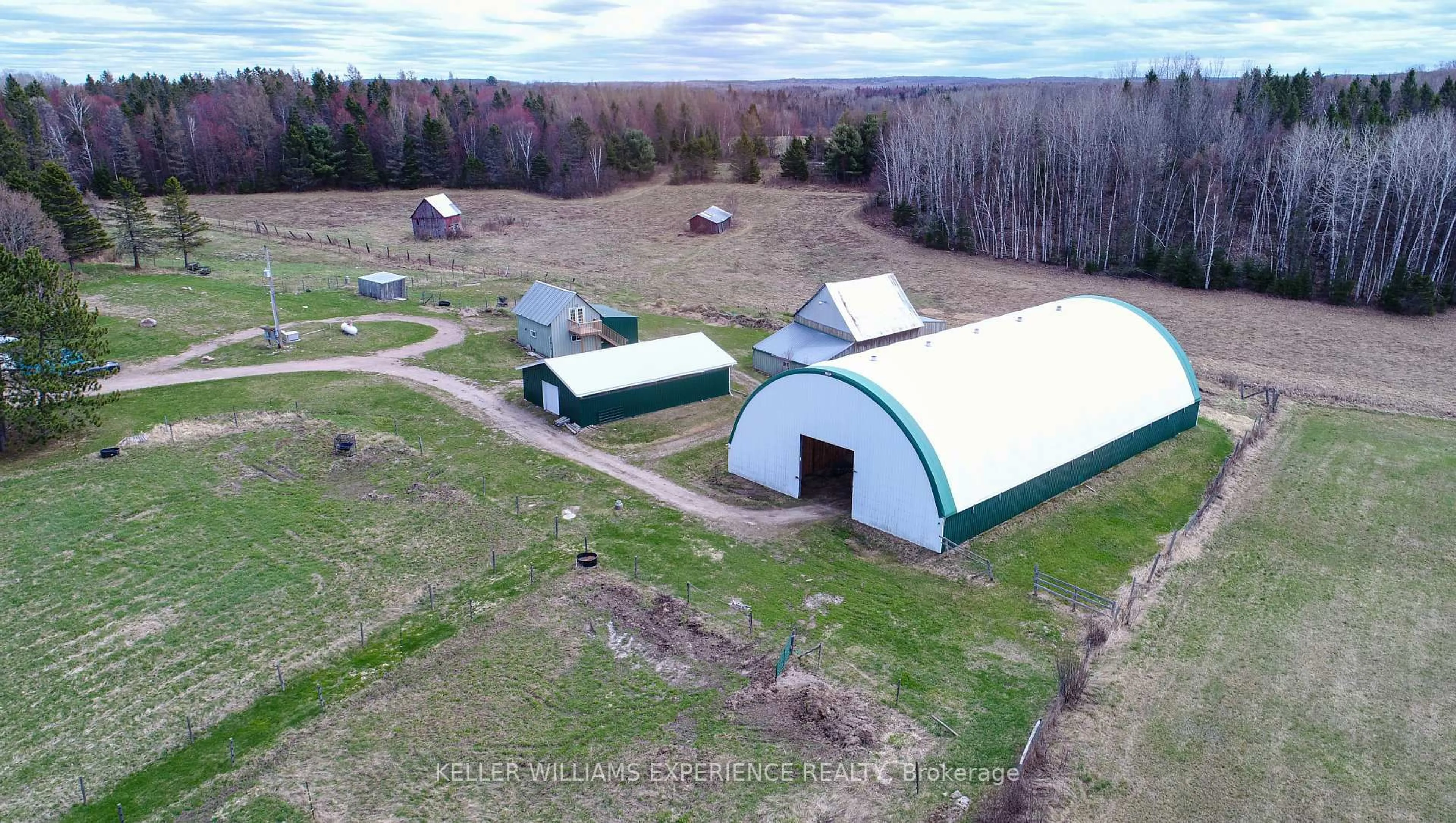 A pic from outside/outdoor area/front of a property/back of a property/a pic from drone, building for 744 Trunk Rd, Bonfield Ontario P0H 2E0