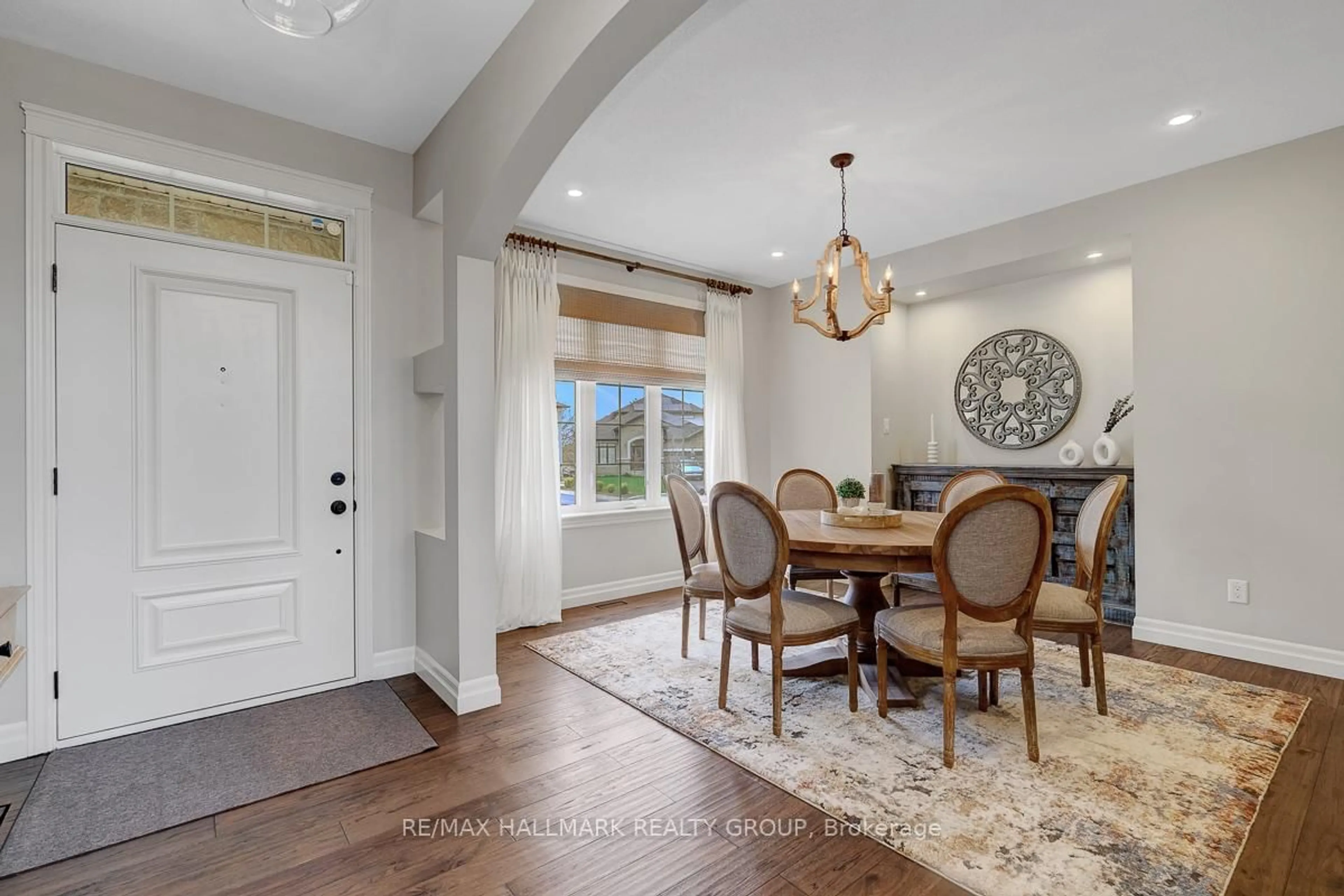 Dining room, ceramic/tile floor for 171 Grainstone Way, Kanata Ontario K2T 0H2