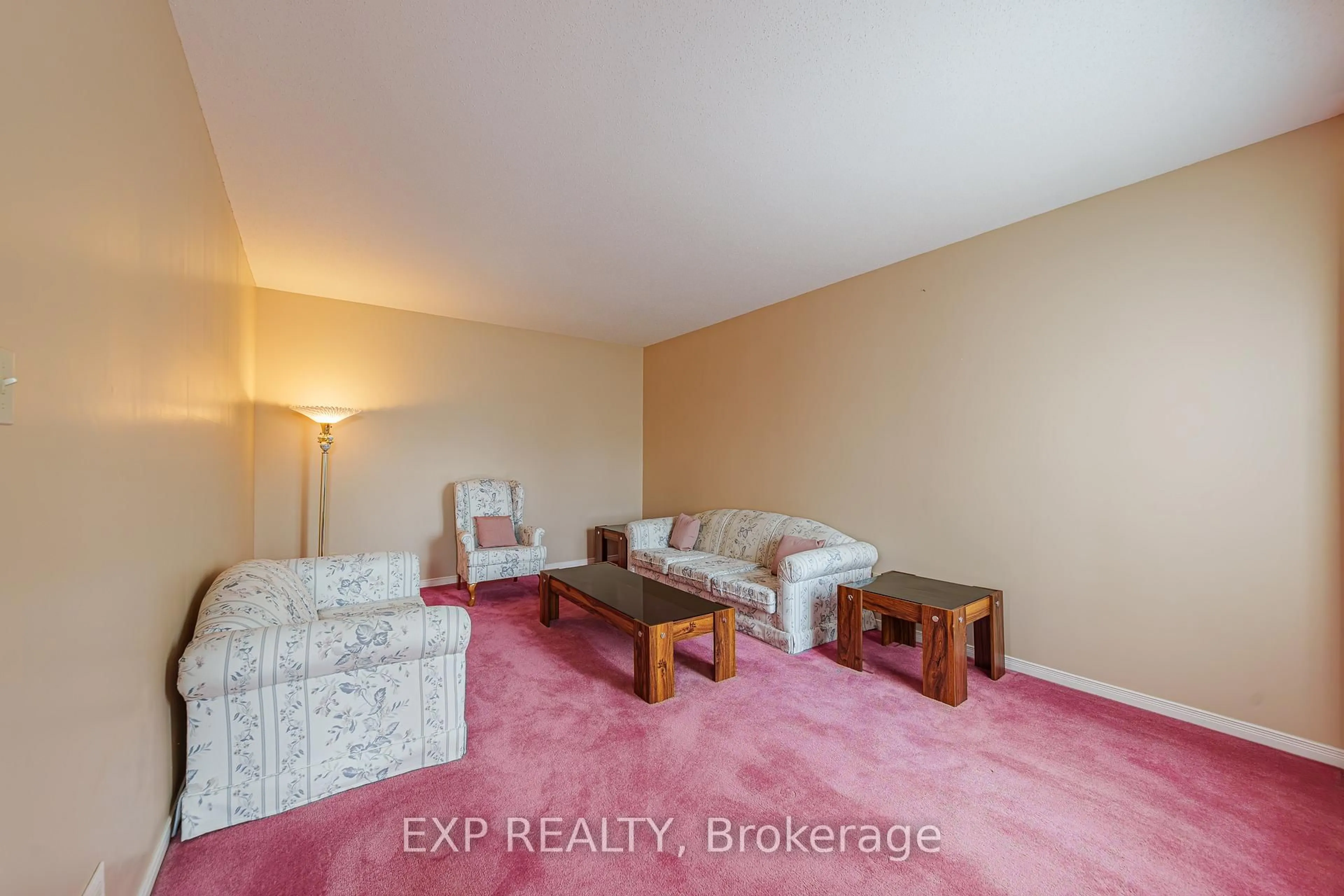 A pic of a room for 1399 Cheverny Cres, Orleans Ontario K4A 3C2