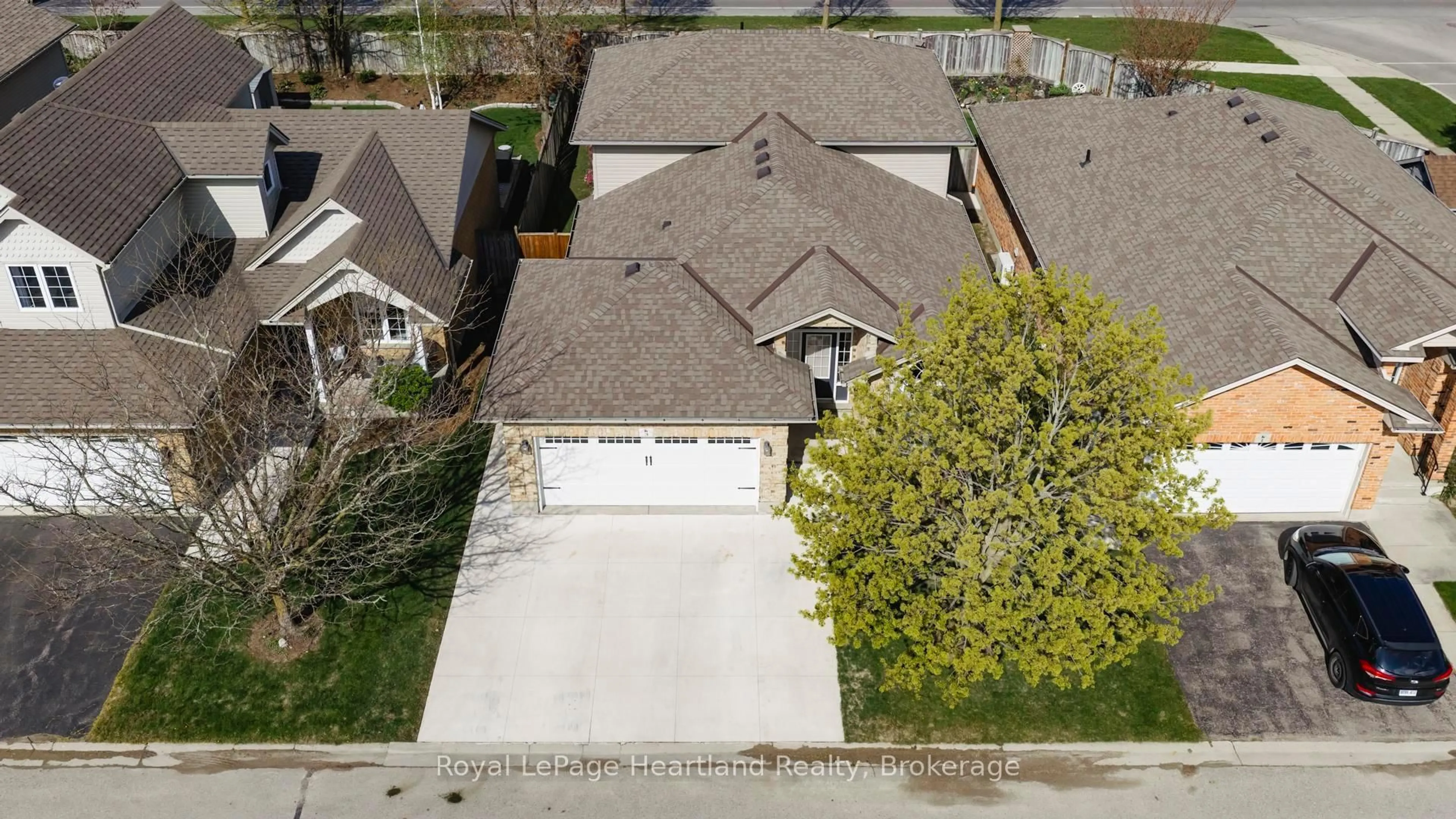 A pic from outside/outdoor area/front of a property/back of a property/a pic from drone, street for 3-59 Eagle Dr, Stratford Ontario N5A 7Z1