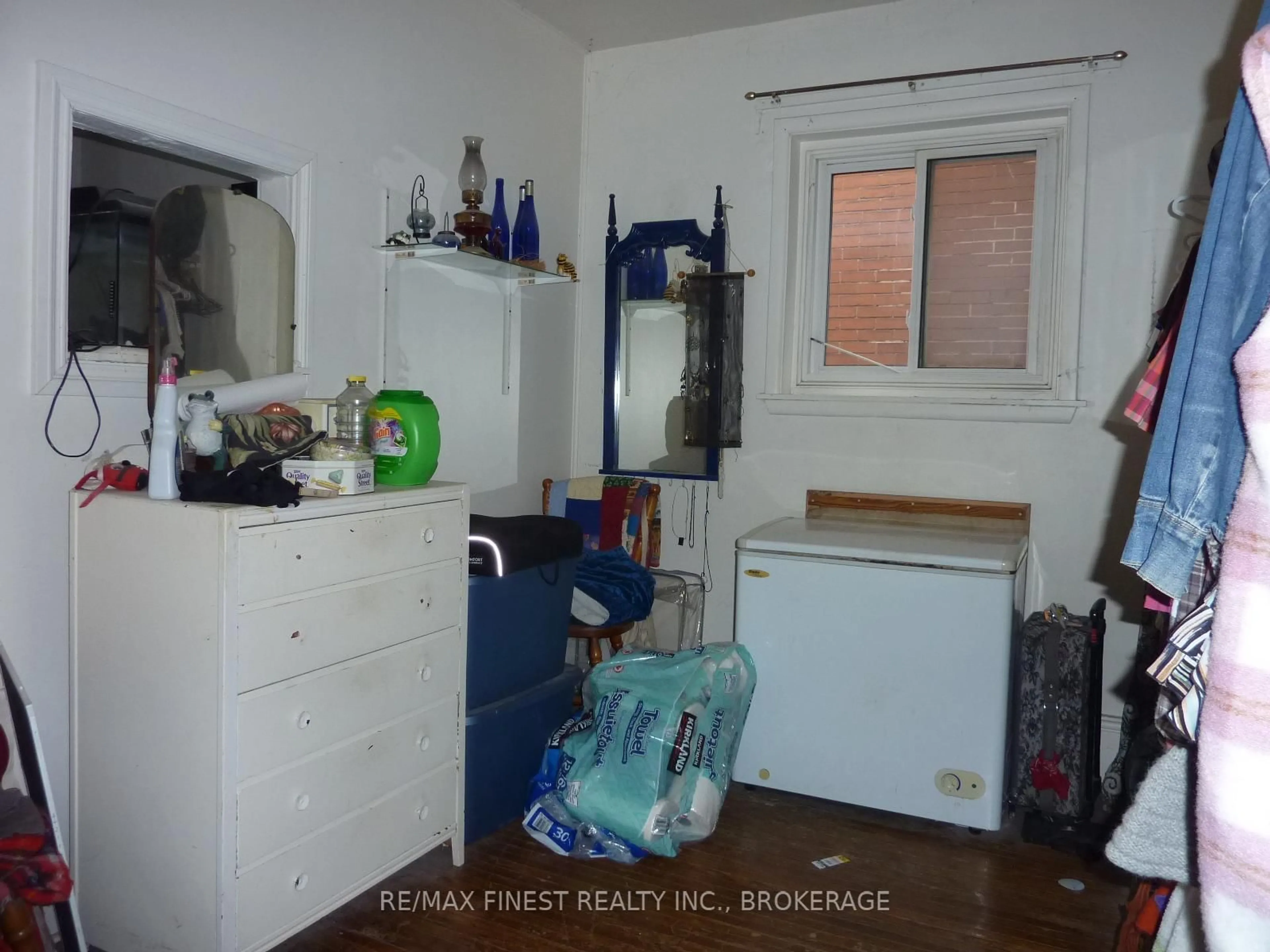 A pic of a room for 283 Montreal St, Kingston Ontario K7K 3G9