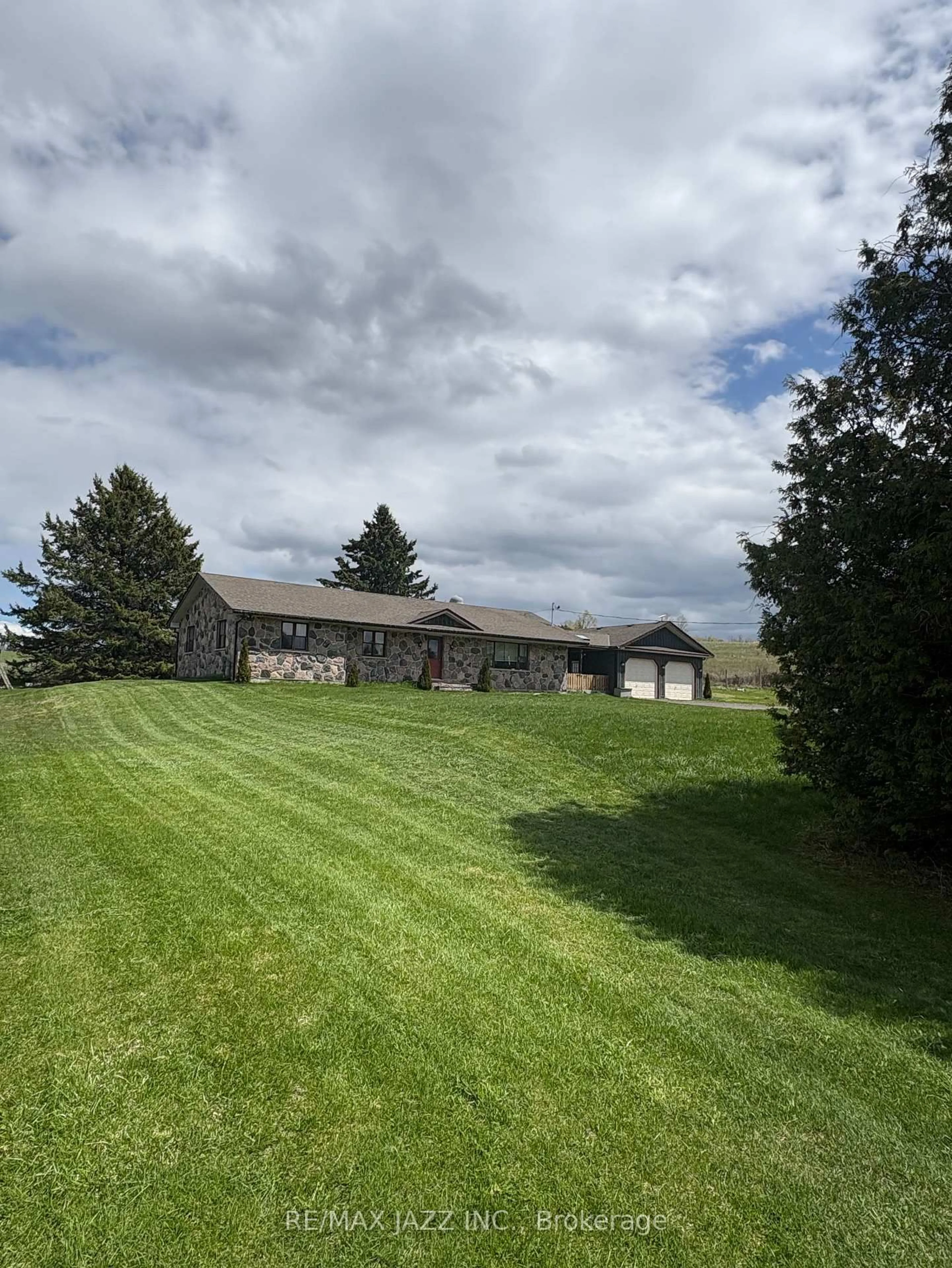 A pic from outside/outdoor area/front of a property/back of a property/a pic from drone, mountain view for 1632 Hwy 35 Highway, Kawartha Lakes Ontario L0B 1K0