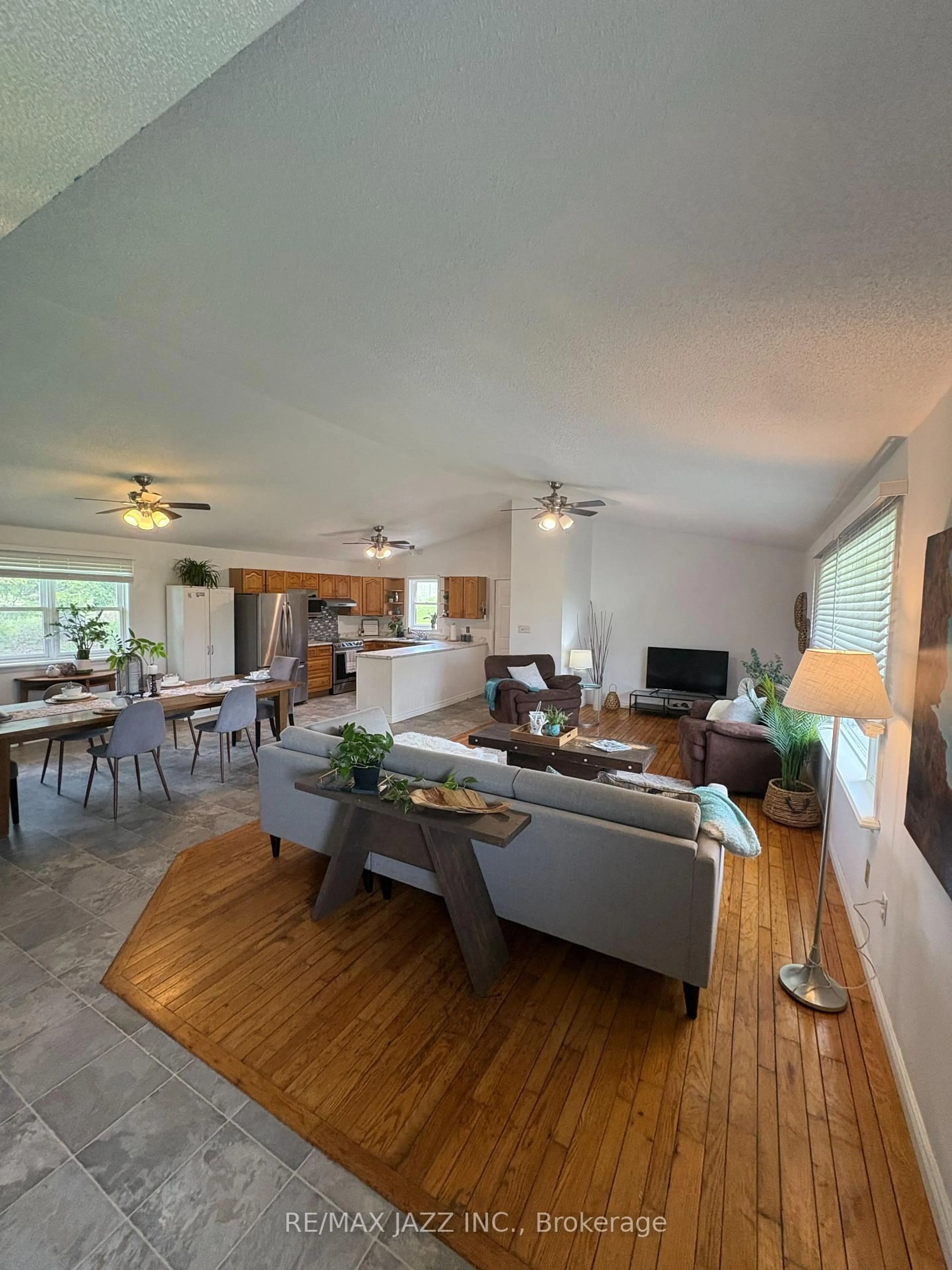 Living room with furniture, unknown for 1632 Hwy 35 Highway, Kawartha Lakes Ontario L0B 1K0